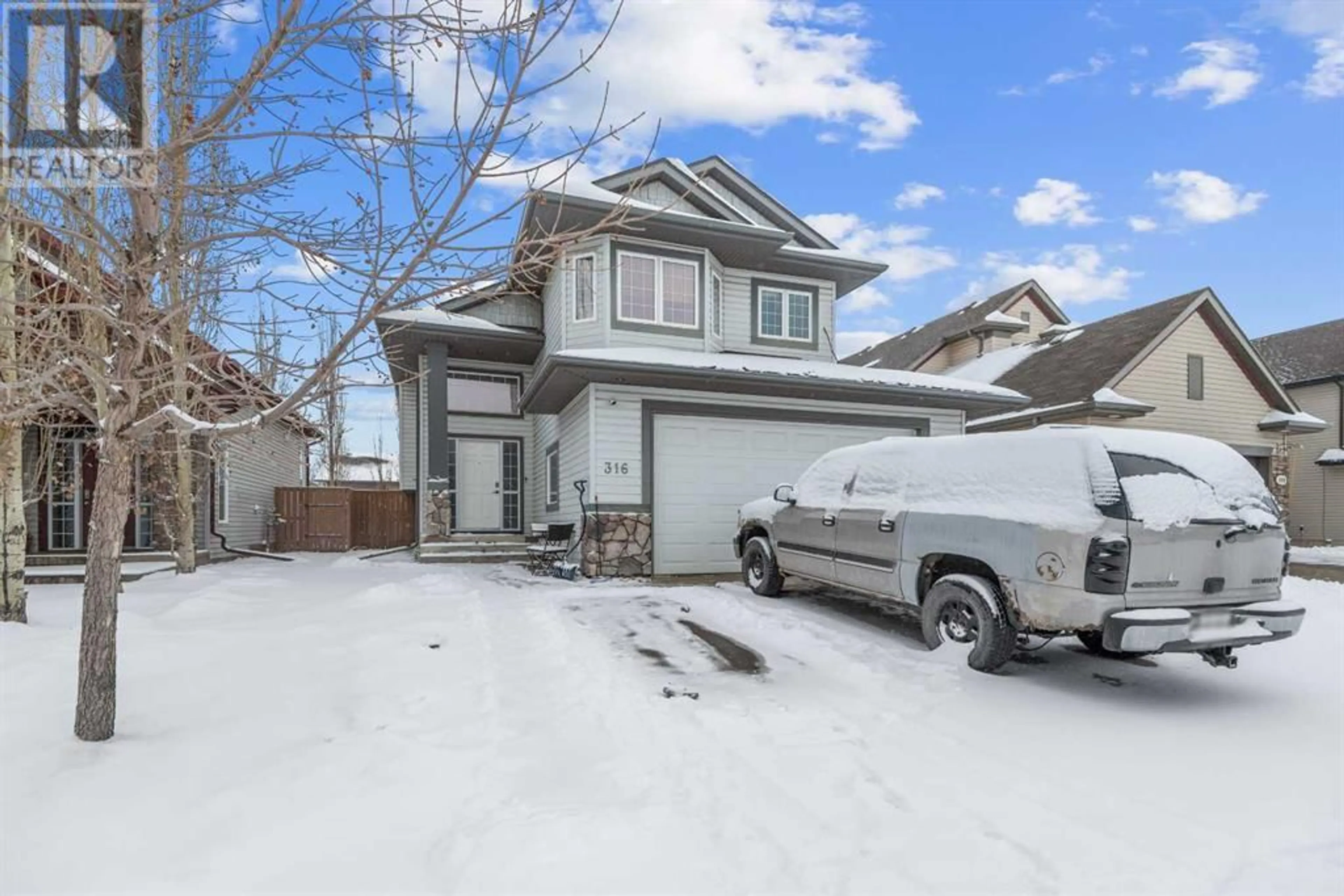 Frontside or backside of a home for 316 Wiley Crescent, Red Deer Alberta T4N7G6