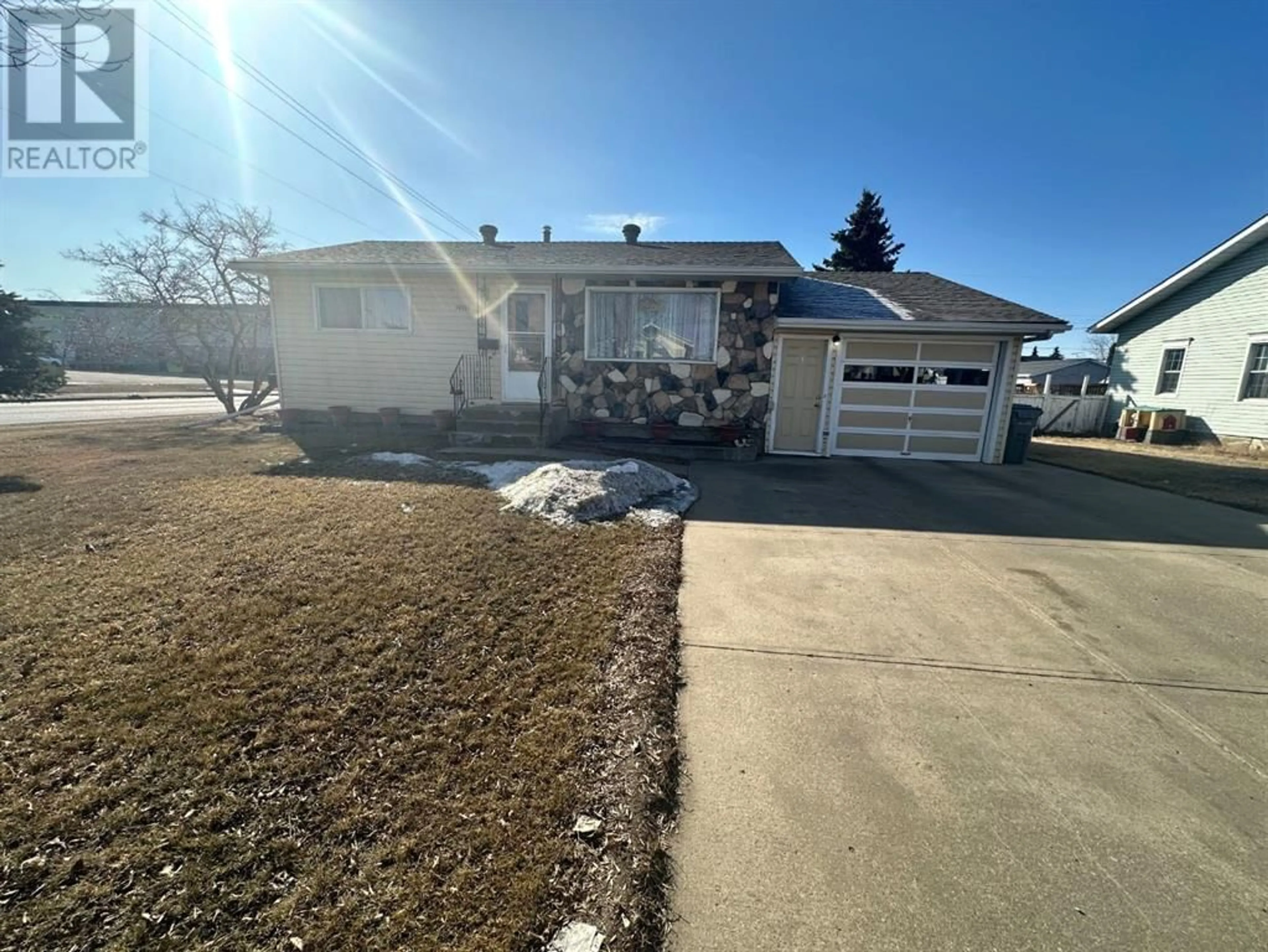 Frontside or backside of a home for 10101 111 Avenue, Grande Prairie Alberta T8V1T5