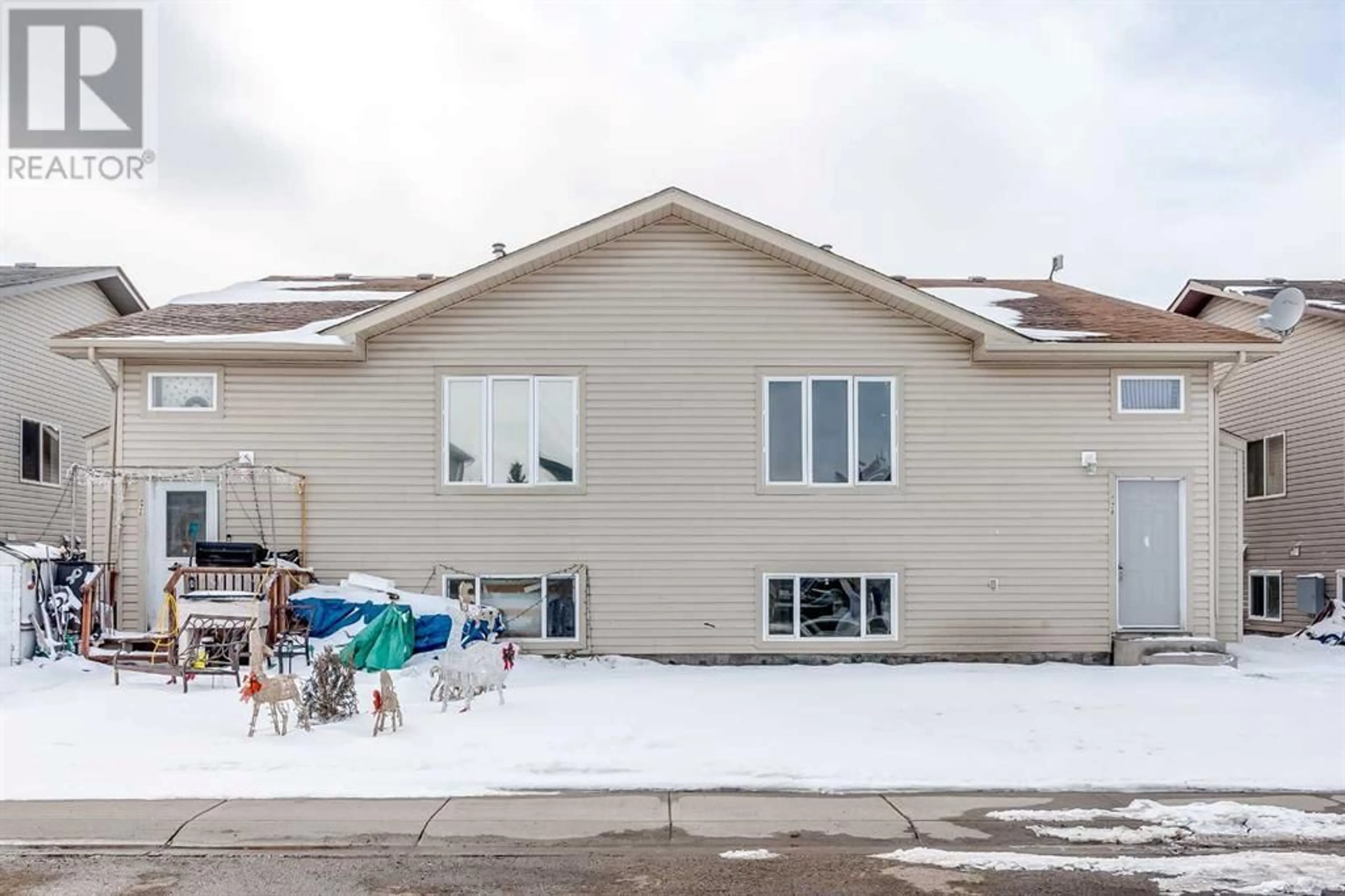 A pic from exterior of the house or condo for 28A Sierra Drive, Olds Alberta T4H0C1