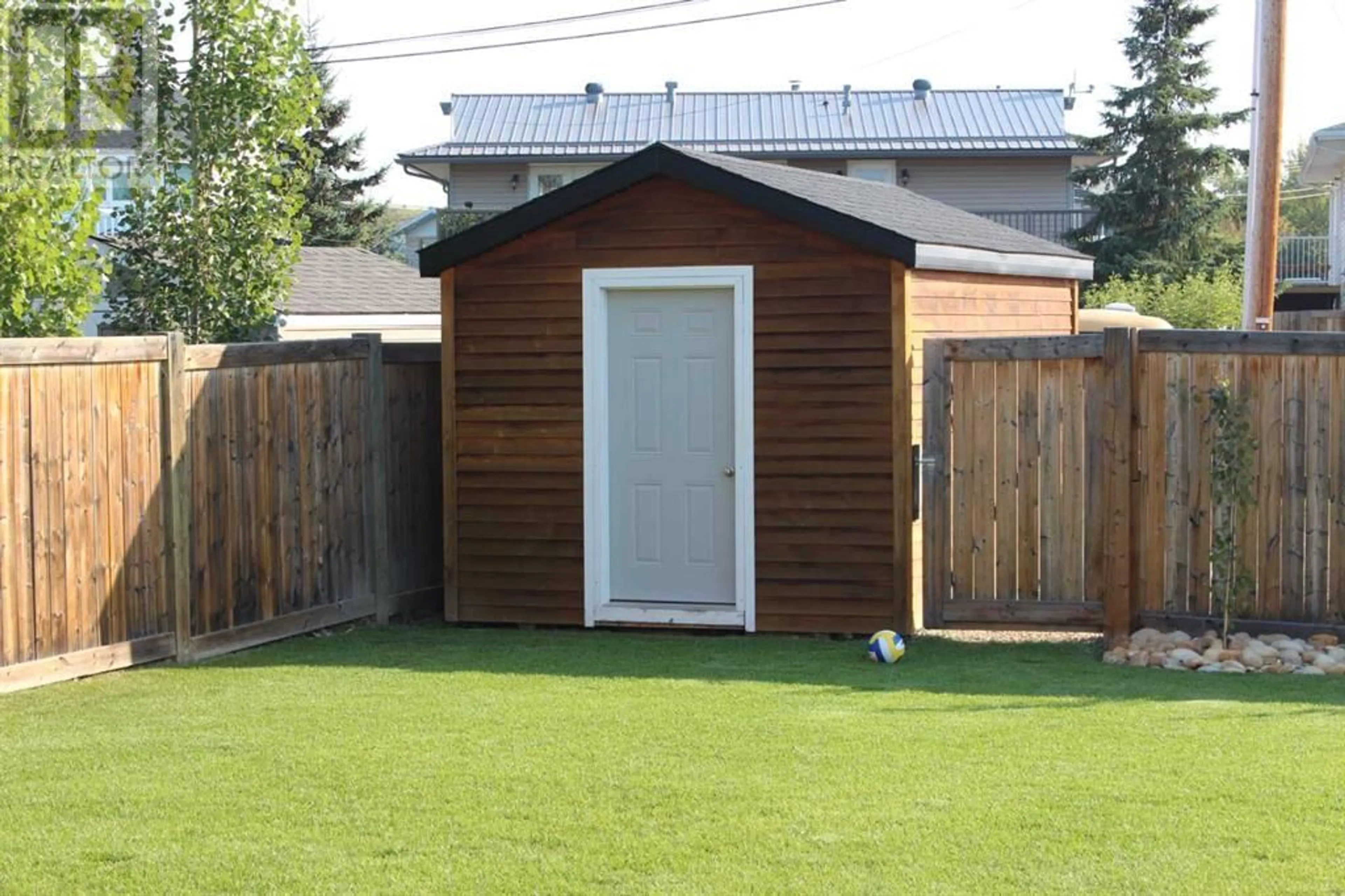 Shed for 511 3rd Street, Manning Alberta T0H2M0