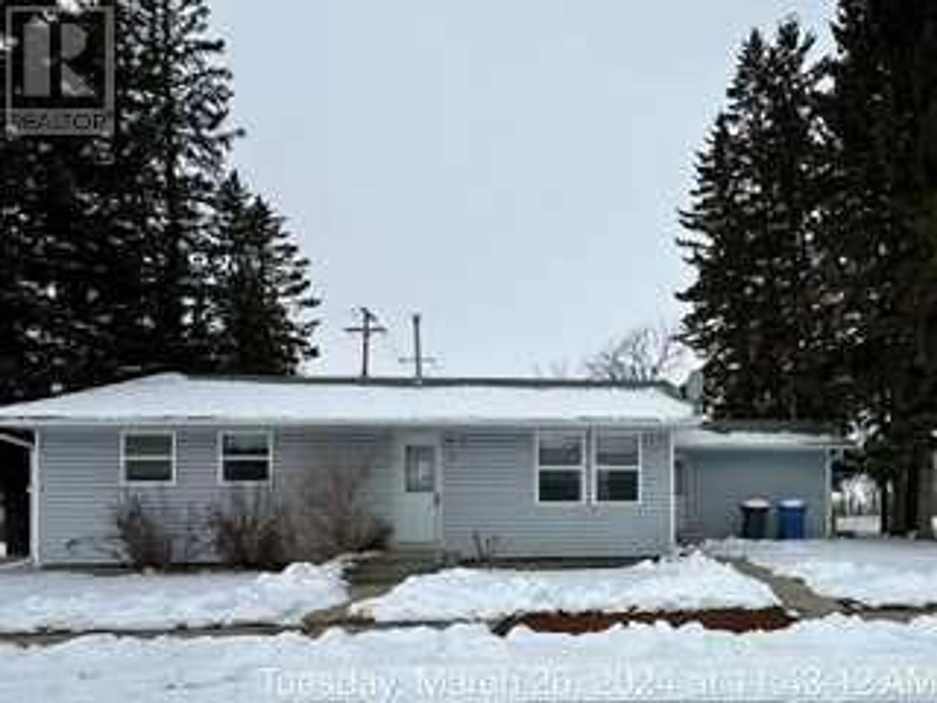 Frontside or backside of a home for 3 320 7 Avenue NE, Three Hills Alberta T0M2A0