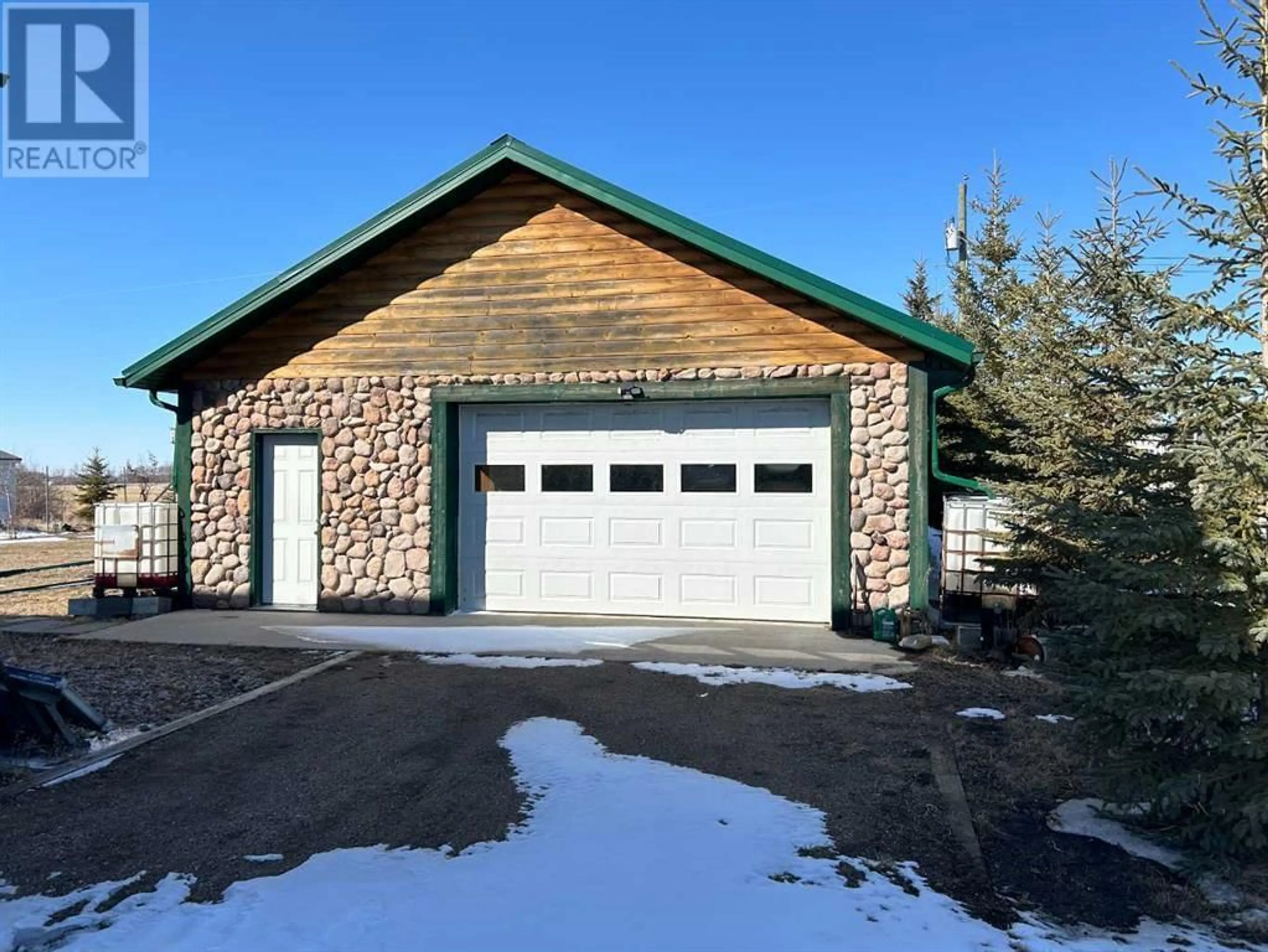 Indoor garage for 516 PINTAIL Drive, Pelican Point Alberta T0B0H0
