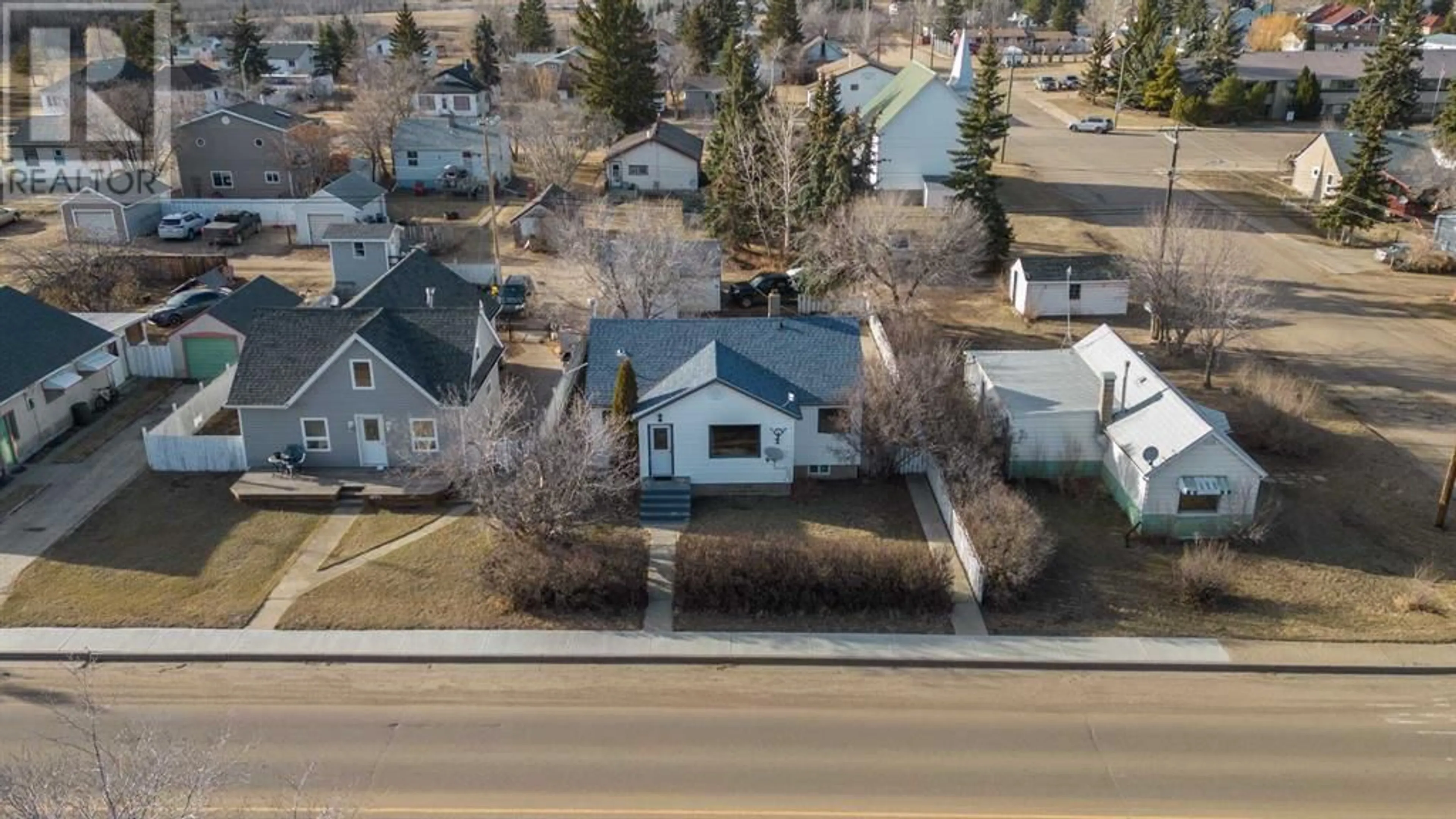 Frontside or backside of a home for 4936 49 Street, Hardisty Alberta T0B1V0
