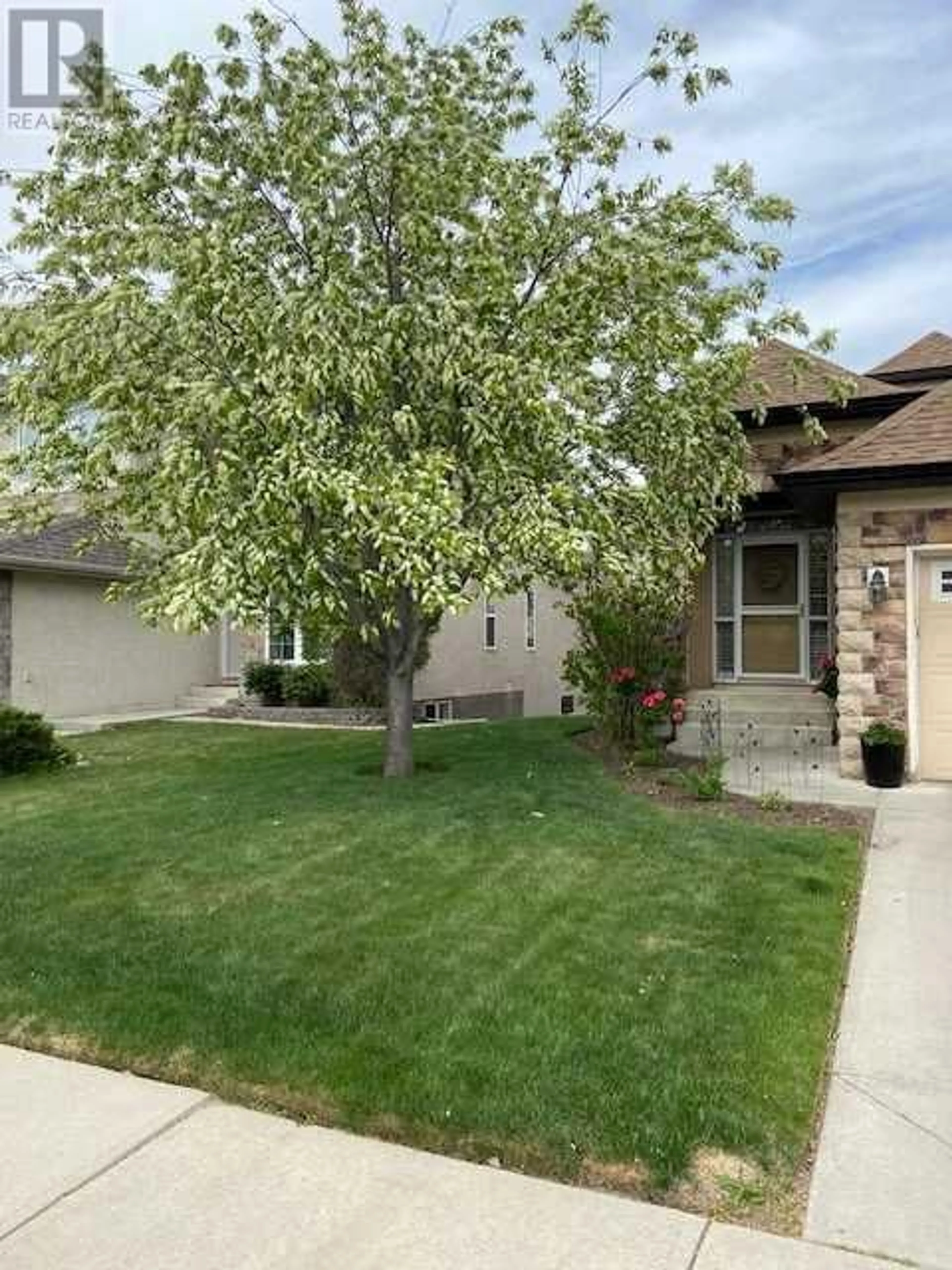 Frontside or backside of a home for 171 Evergreen Heights SW, Calgary Alberta T2Y3Y8