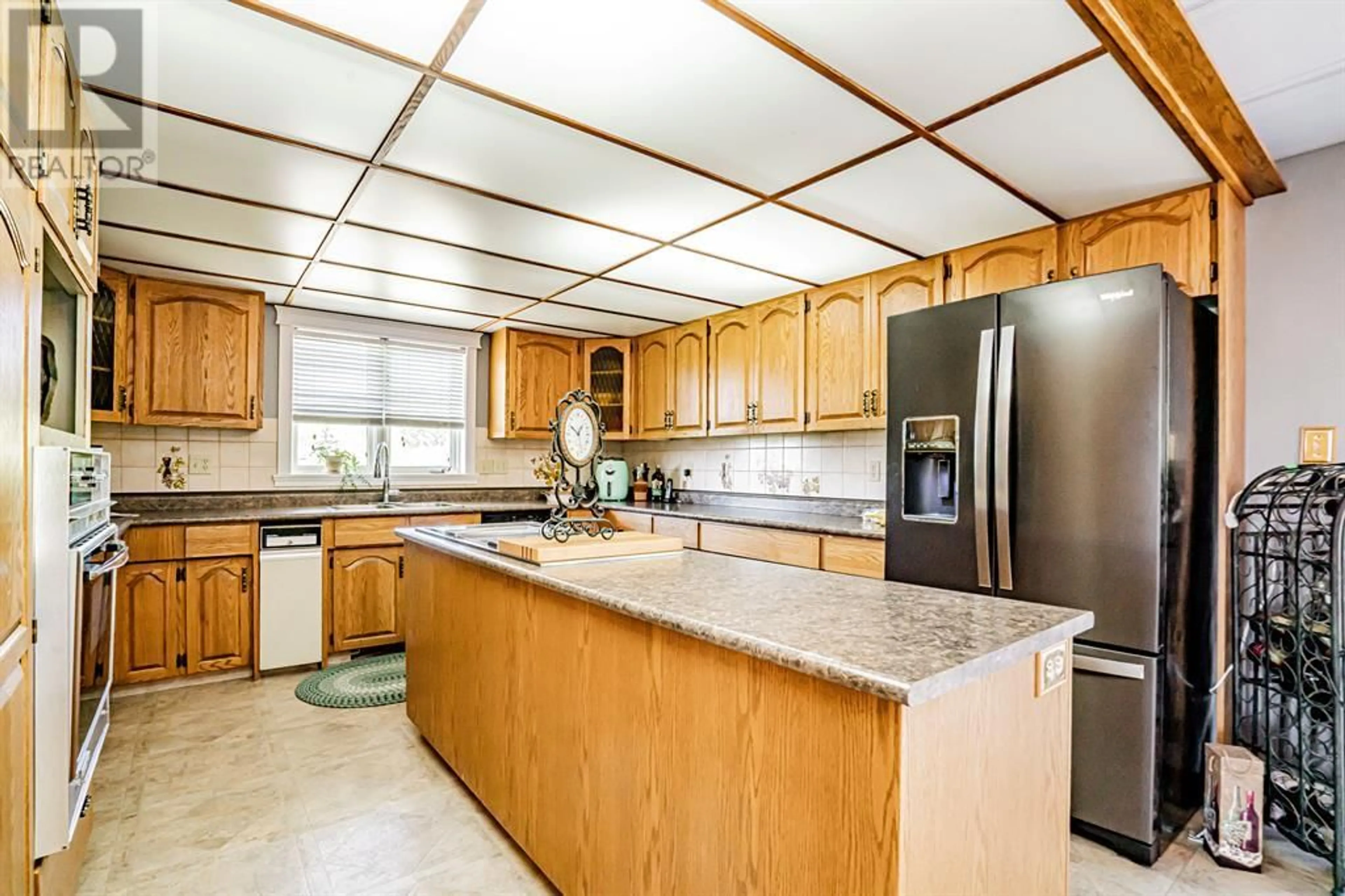 Kitchen for 232057 TWP RD 684, Rural Peace No. 135, M.D. of Alberta T8S1T3