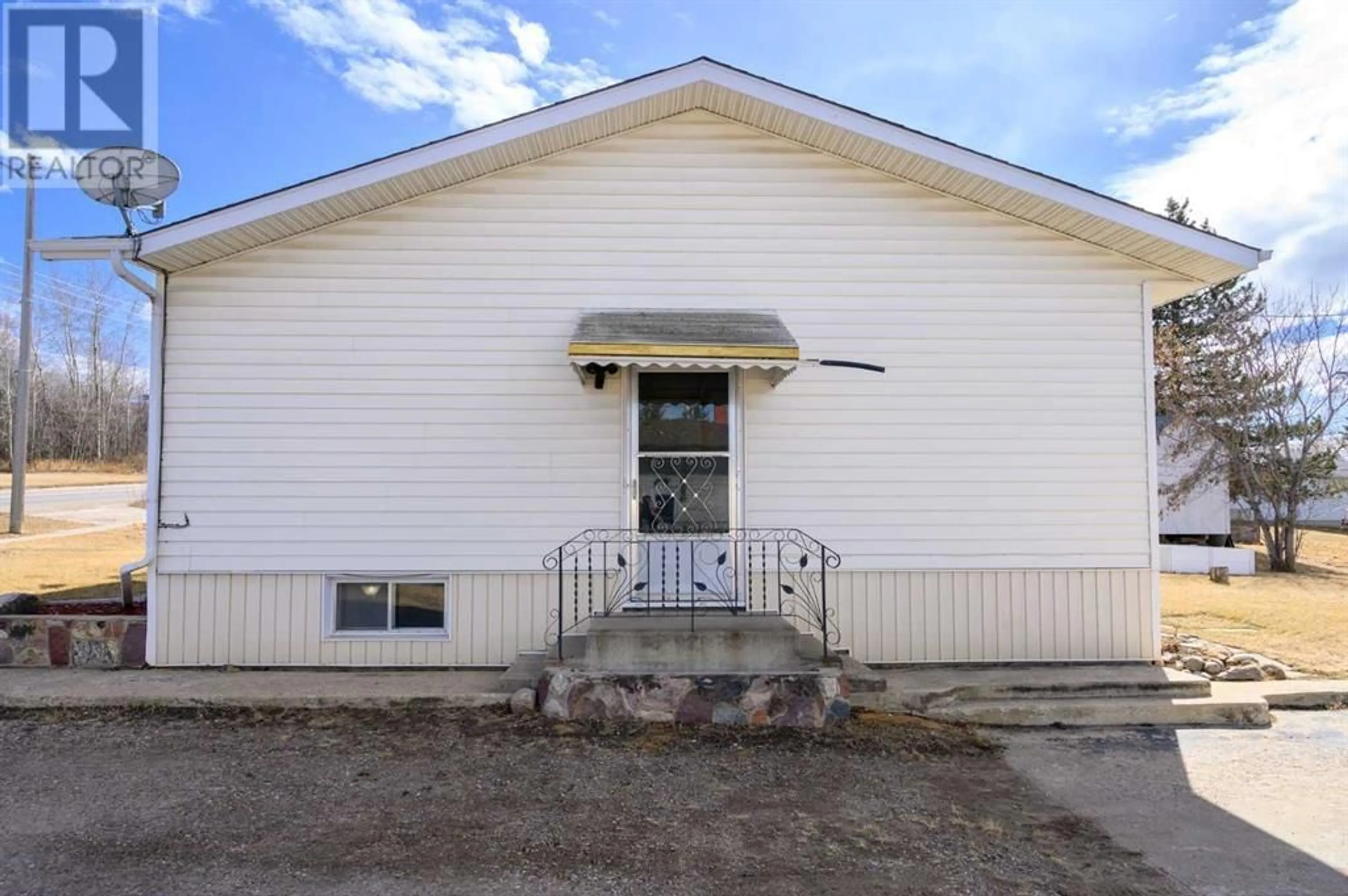 Outside view for 4906 Lakeview Road S, Boyle Alberta T0A0M0