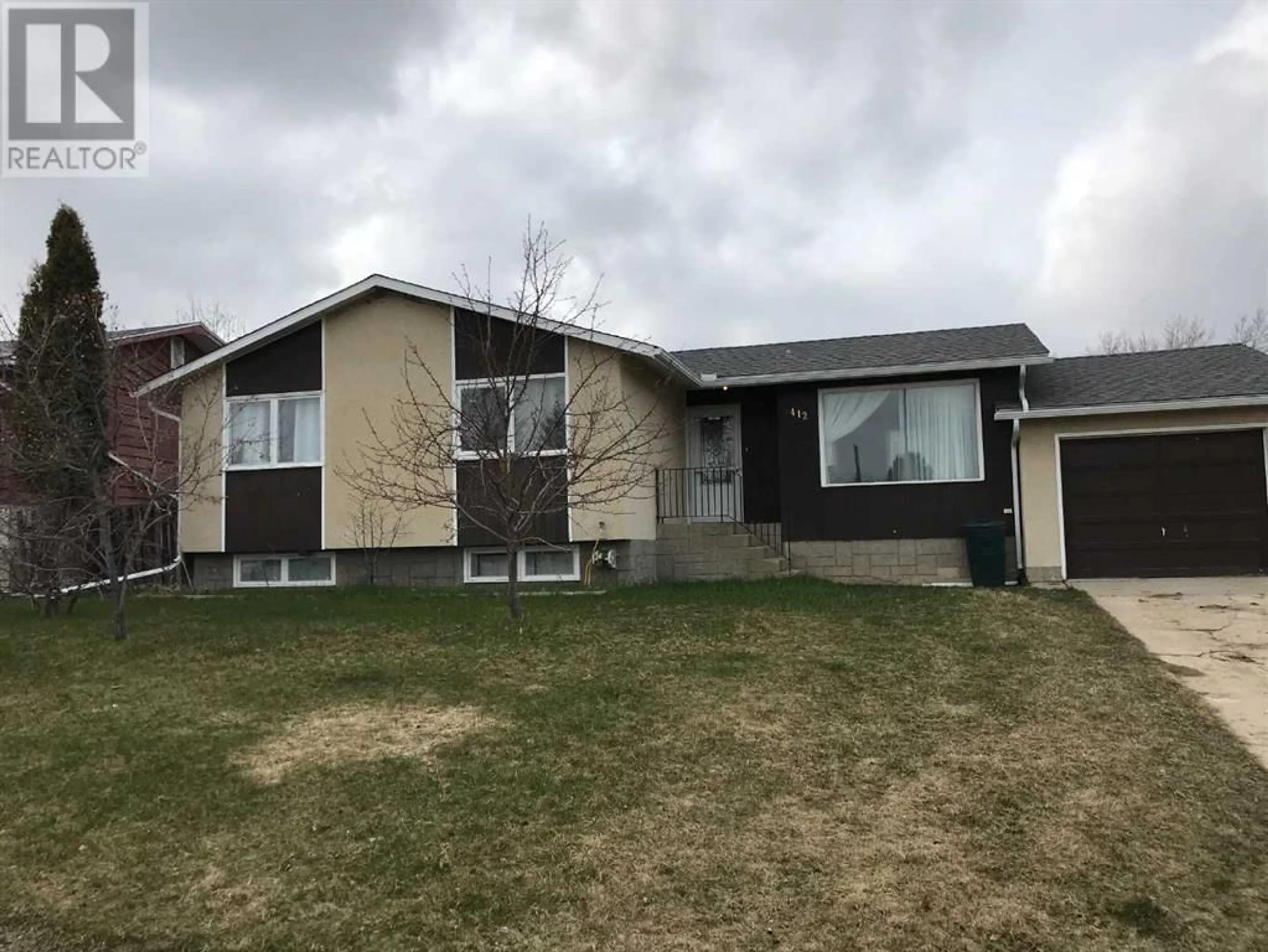 Frontside or backside of a home for 412 7 Street, Fox Creek Alberta T0H1P0
