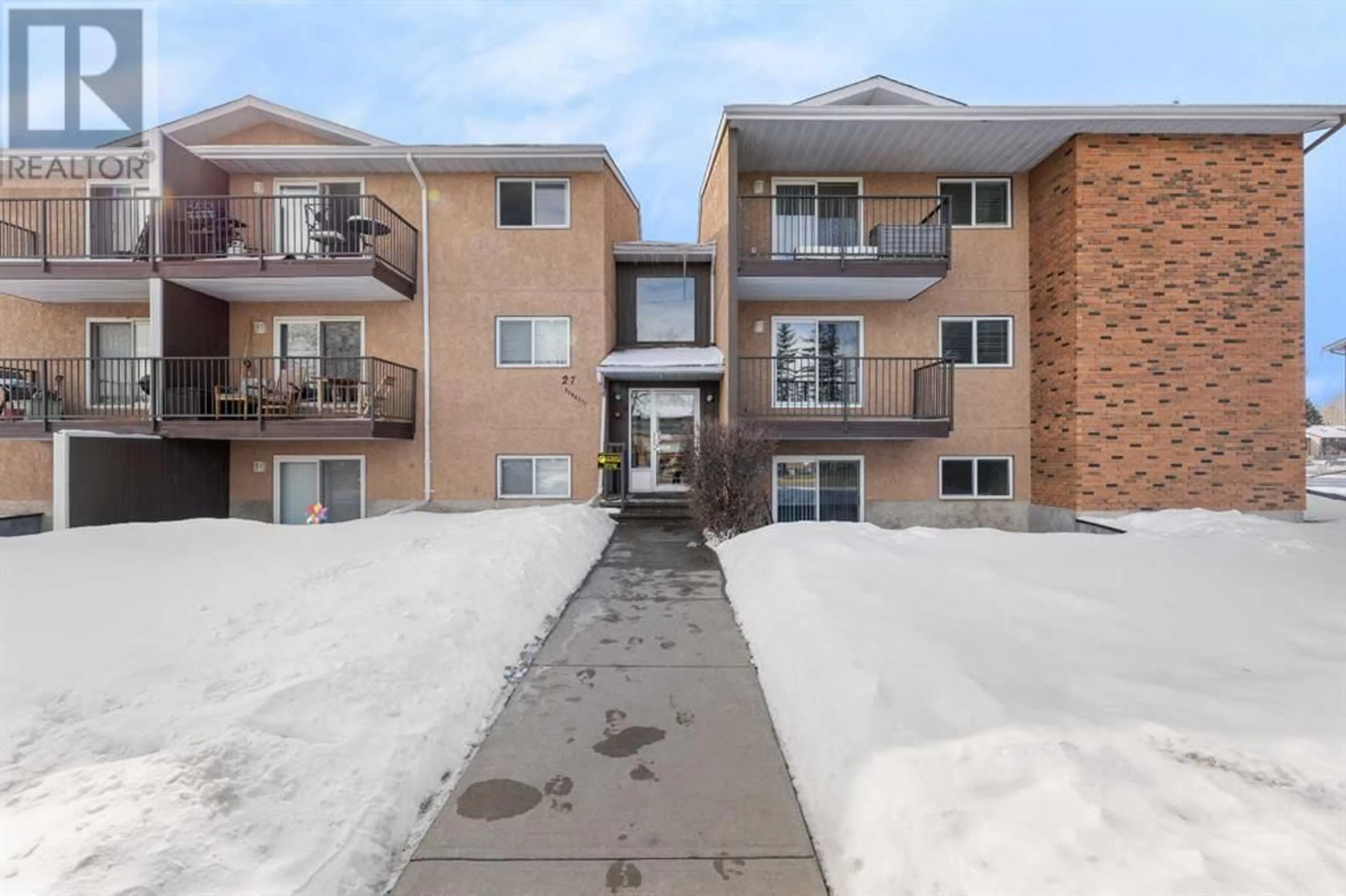 A pic from exterior of the house or condo for 207 27 Bennett Street, Red Deer Alberta T4R1V3