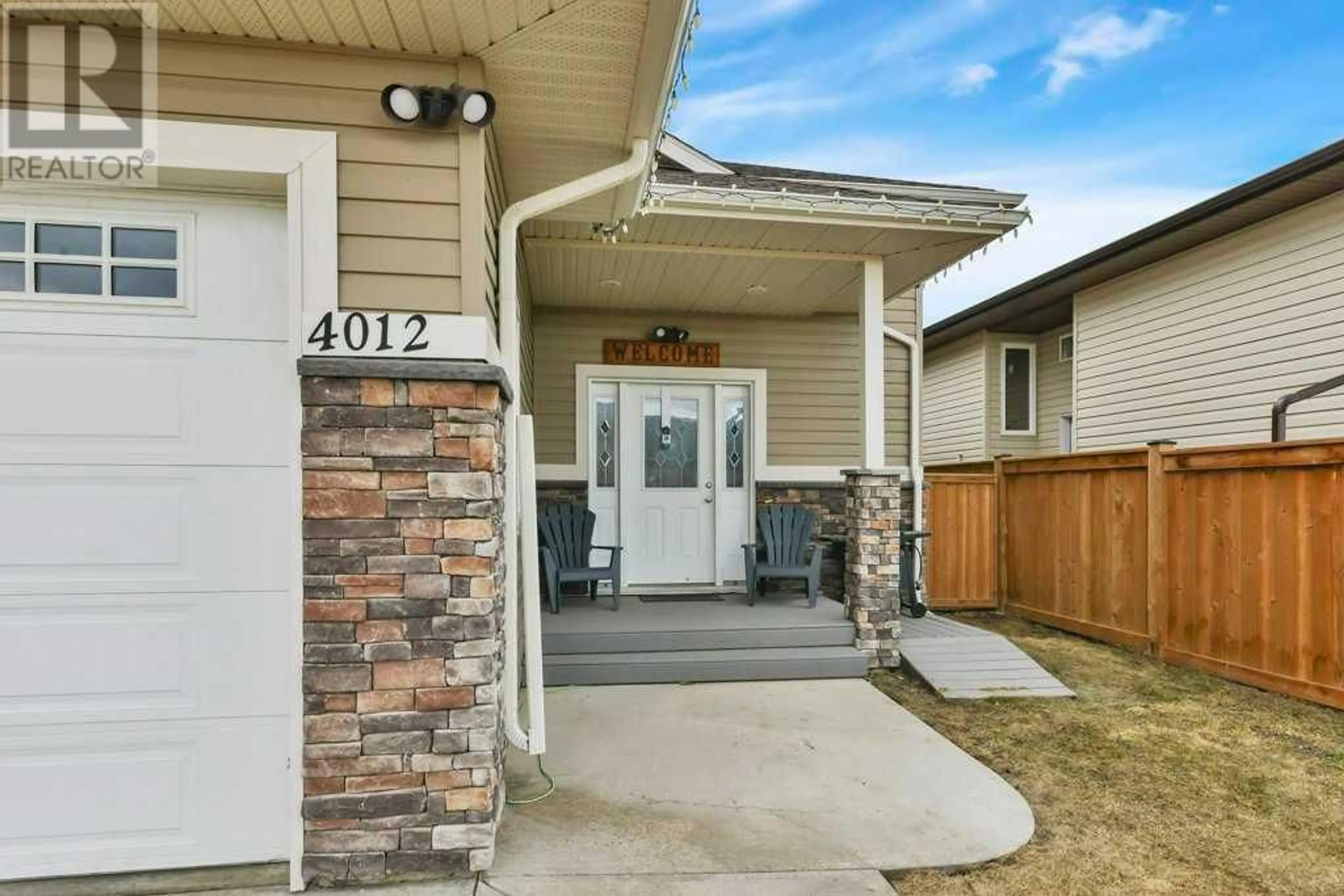 A pic from exterior of the house or condo for 4012 68 Street, Stettler Alberta T0C2L1