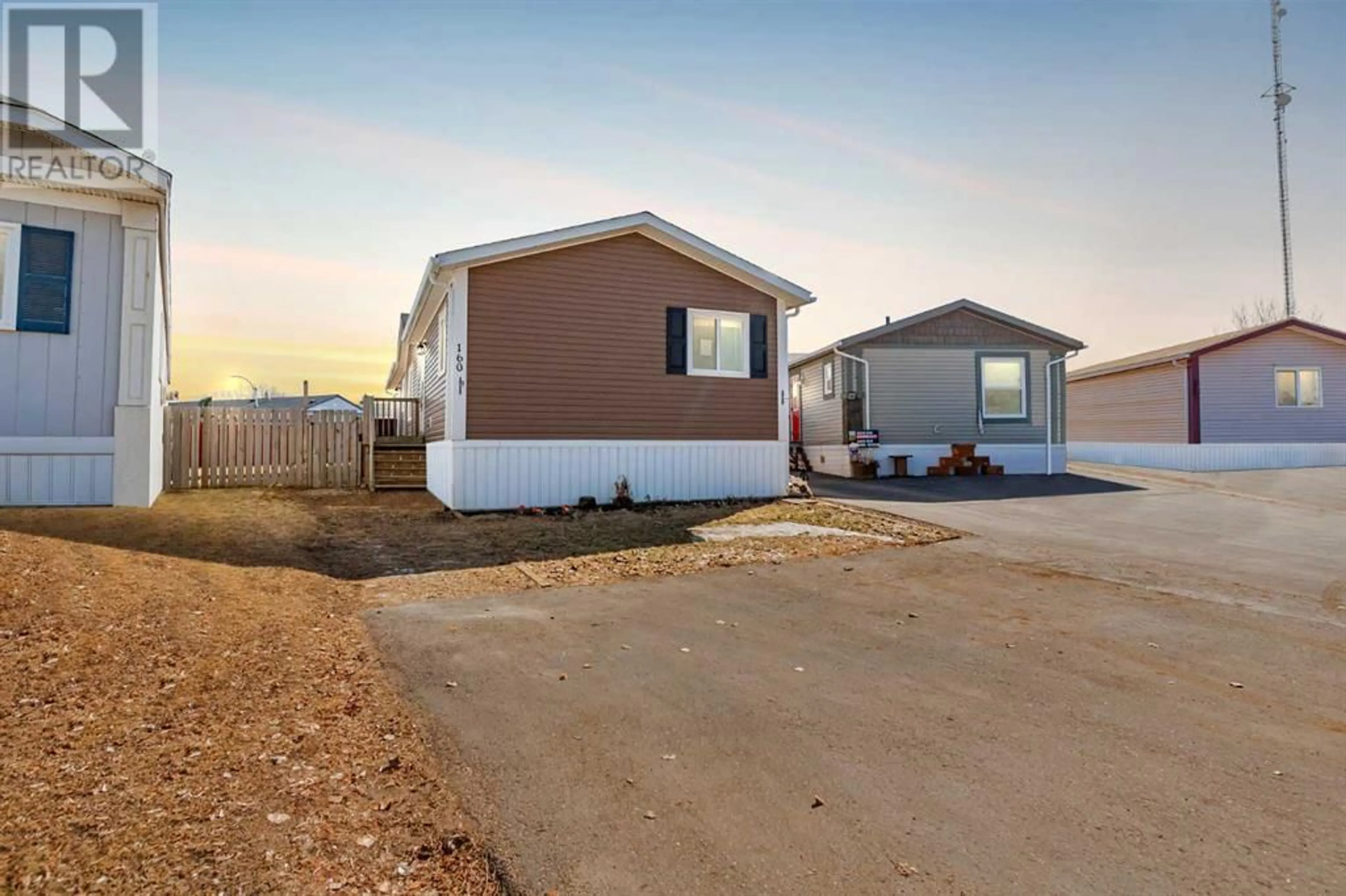 Frontside or backside of a home for 160 Greenbriar Bay, Fort McMurray Alberta T9H3Y5