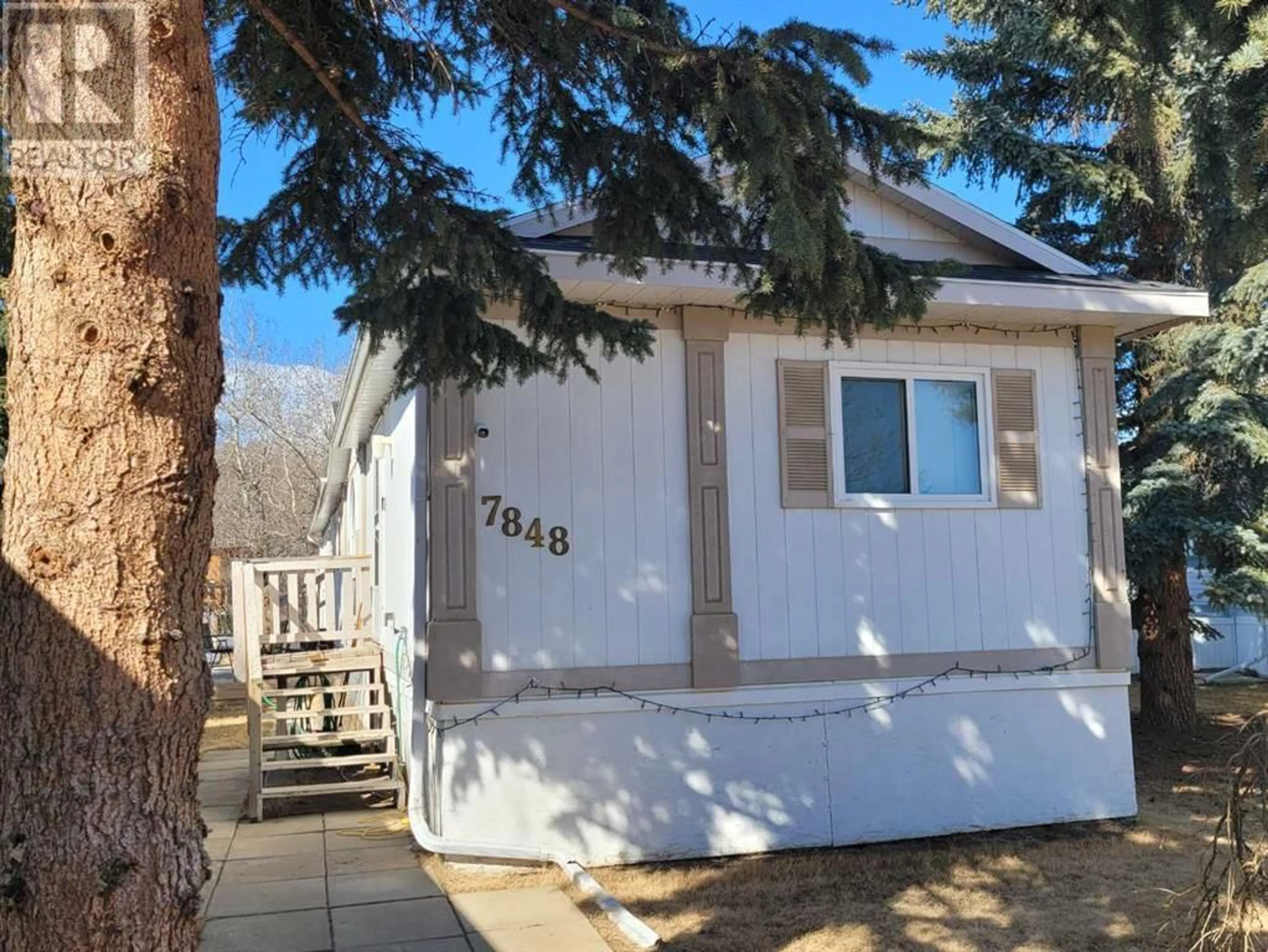 A pic from exterior of the house or condo for 7848 97 Avenue, Peace River Alberta T8S1W6