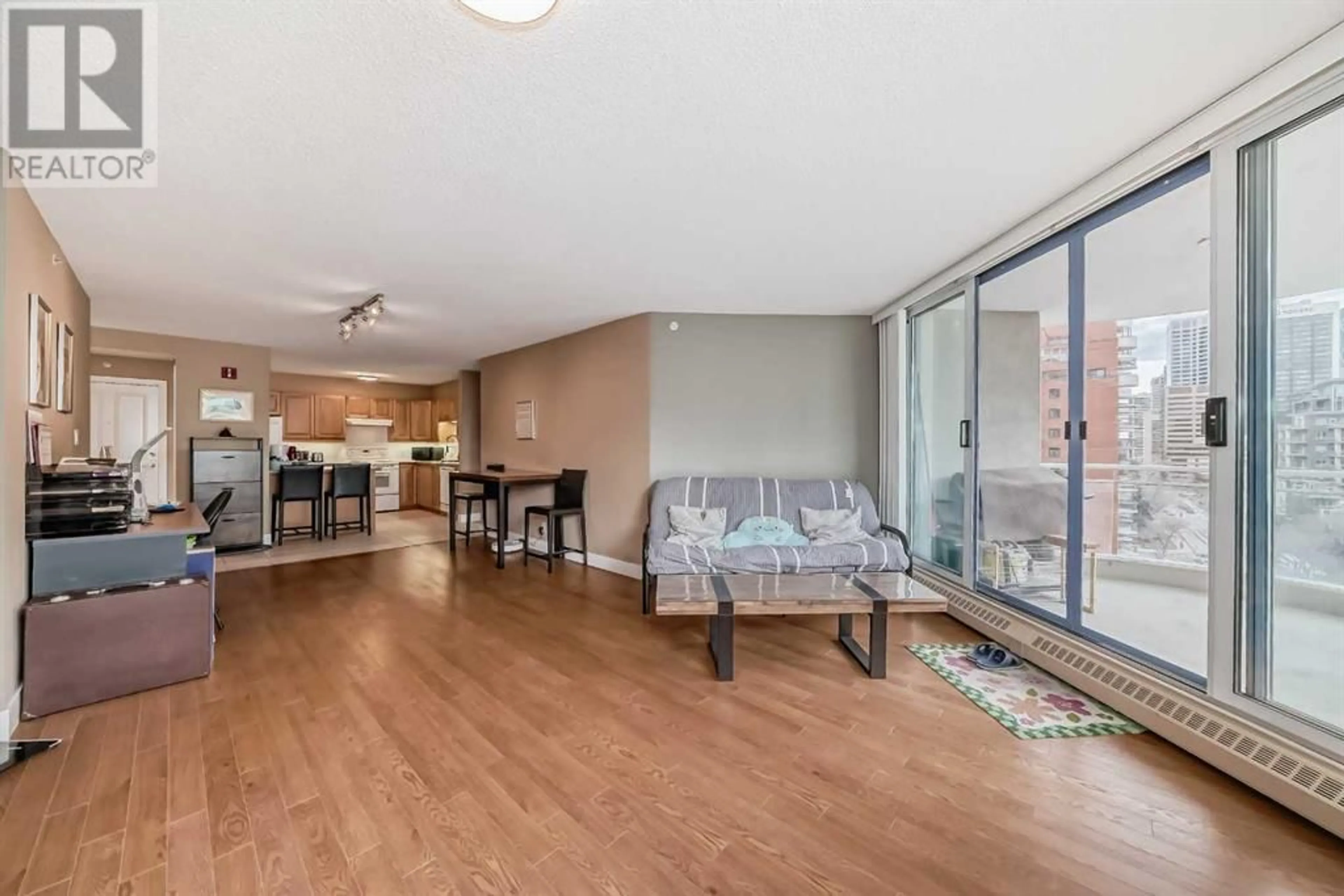 Other indoor space for 904 804 3 Avenue SW, Calgary Alberta T2P0G9