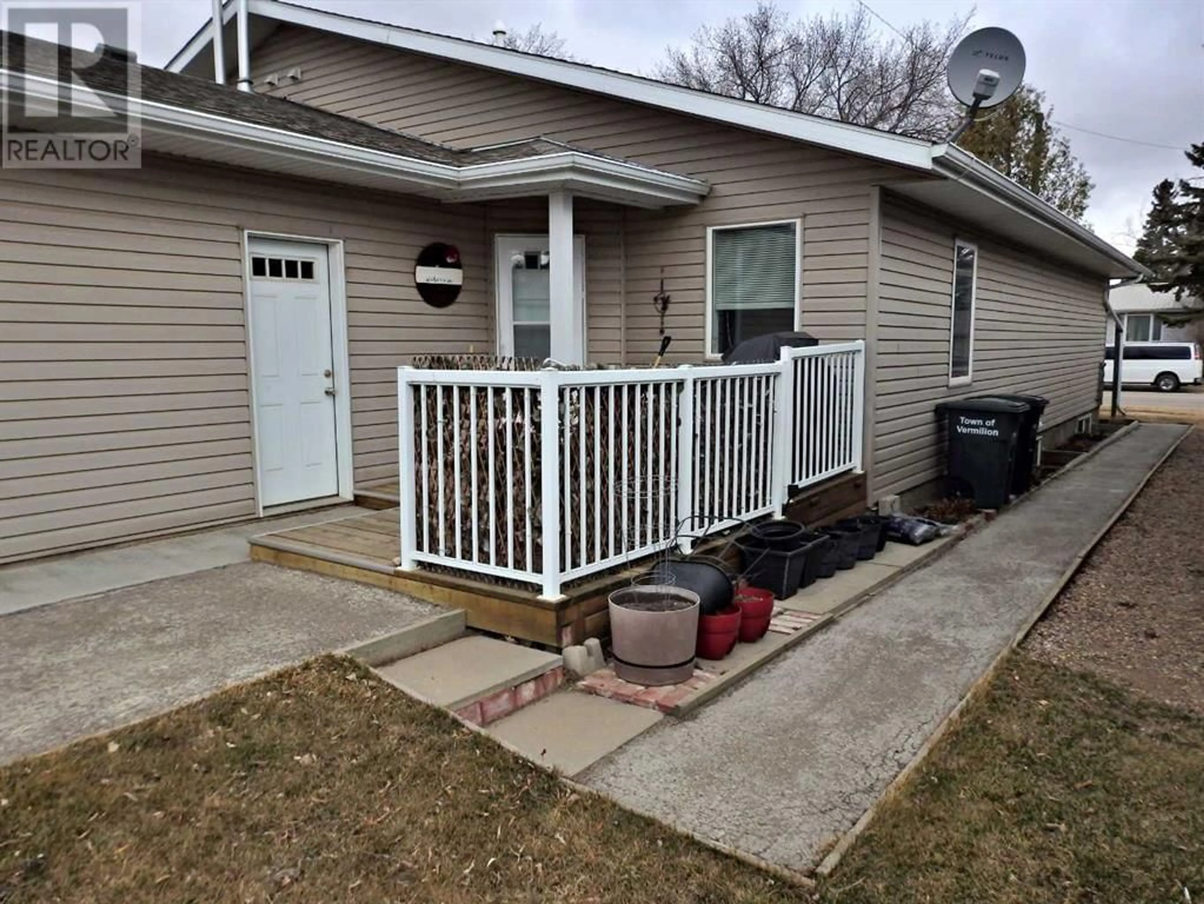 A pic from exterior of the house or condo for 4833 50 Avenue, Vermilion Alberta T9X1T5