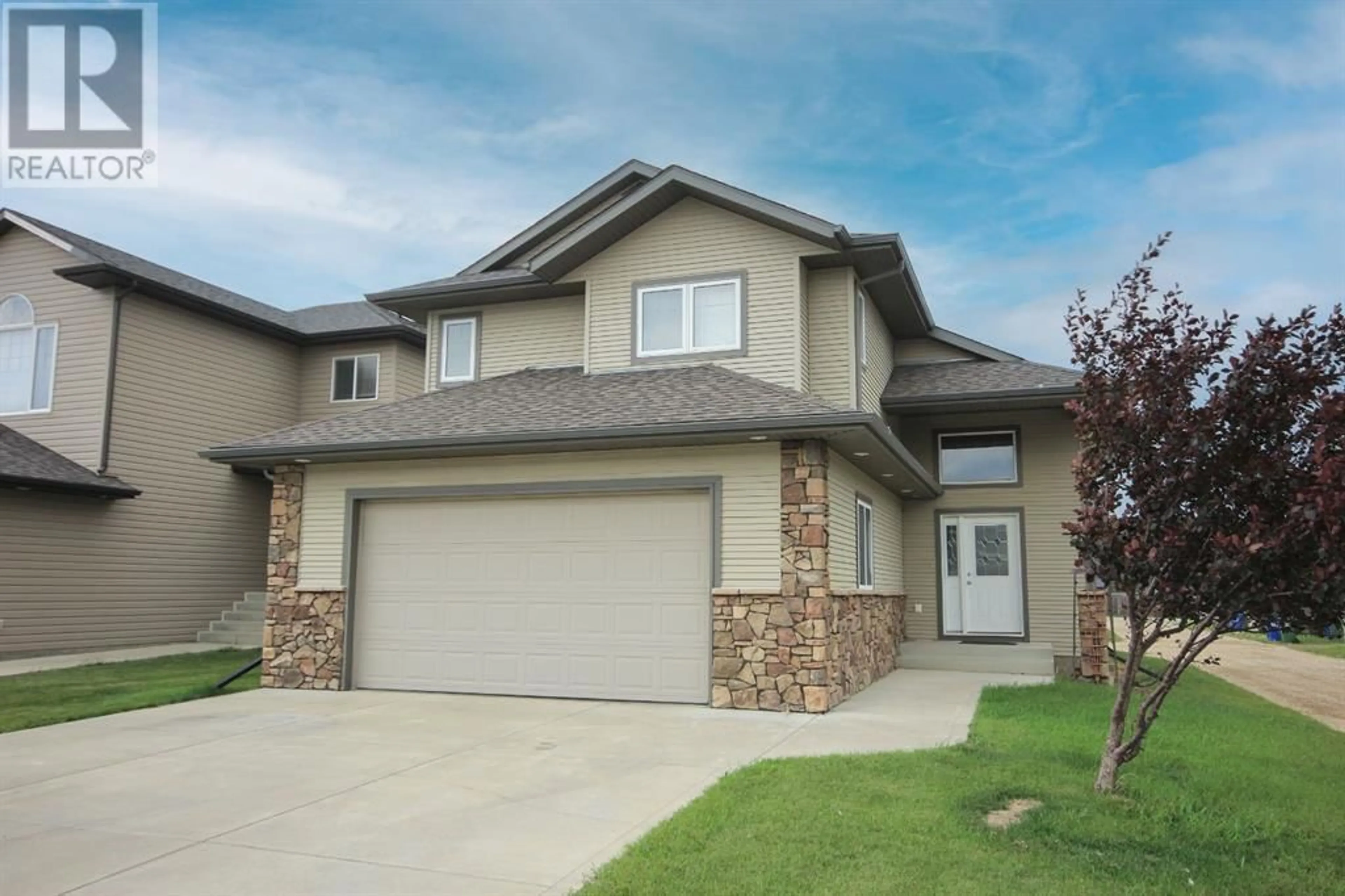 Frontside or backside of a home for 84 Oakfield Close, Red Deer Alberta T4P0C9