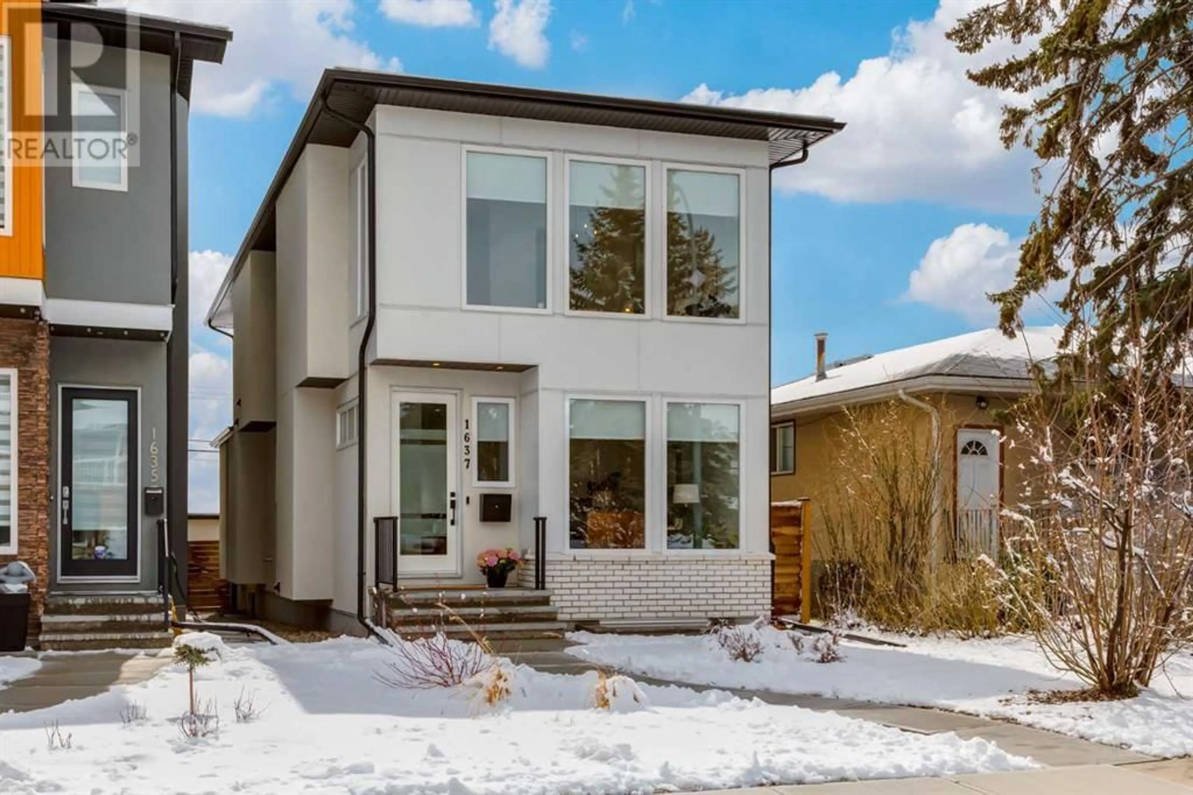 Frontside or backside of a home for 1637 23 Avenue NW, Calgary Alberta T2M1V4
