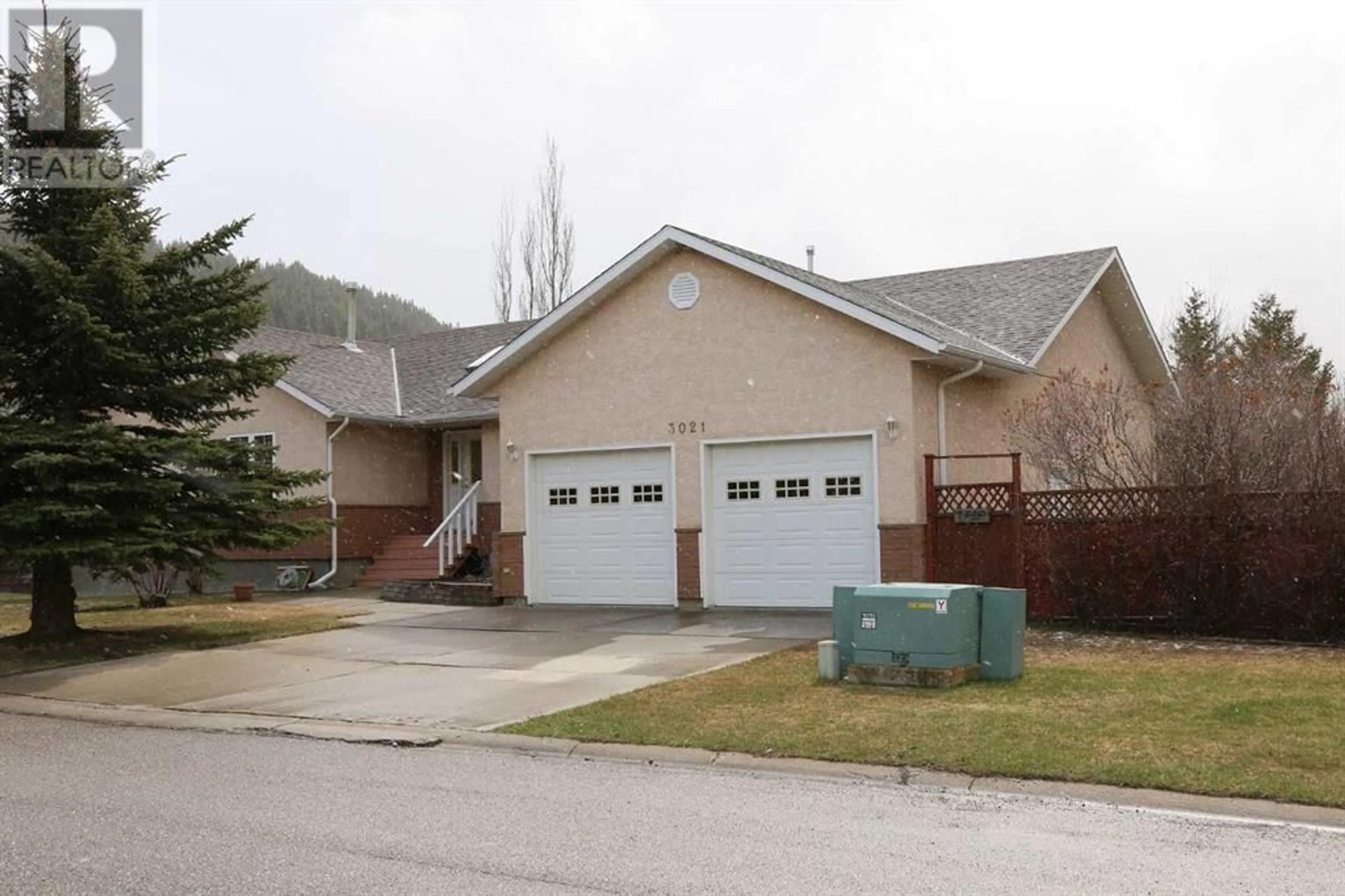Frontside or backside of a home for 3021 214 Street, Bellevue Alberta T0K0C0