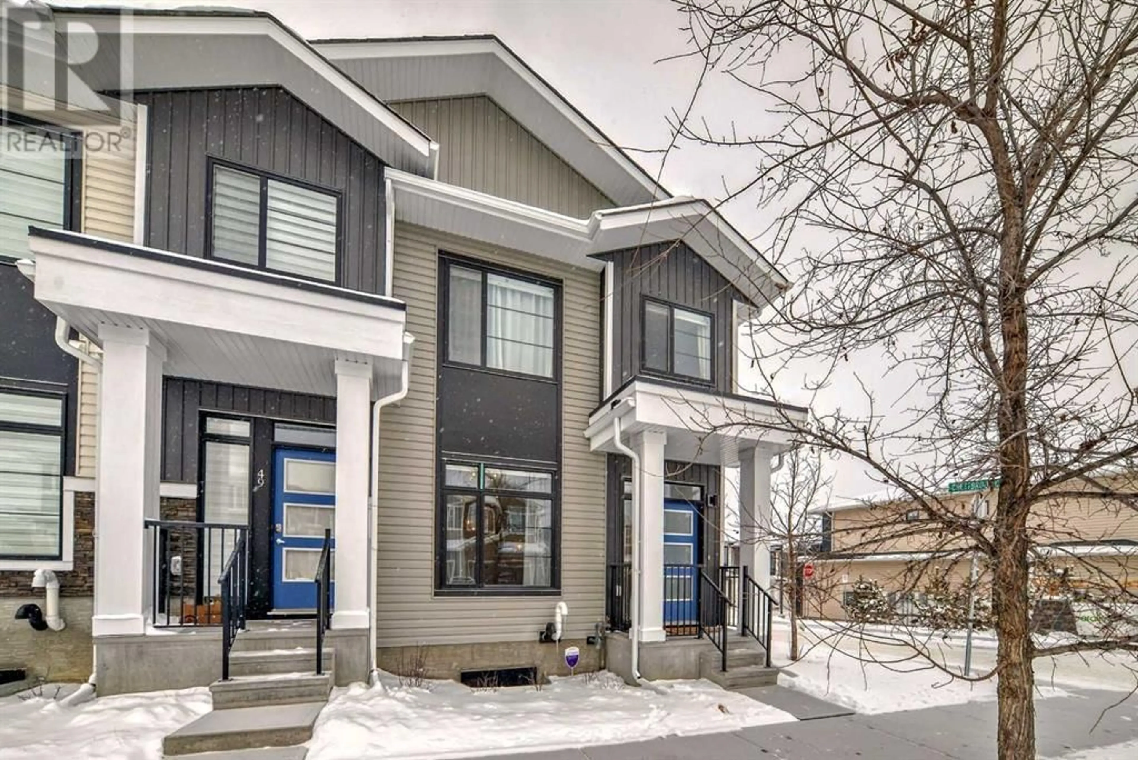 A pic from exterior of the house or condo for 47 Crestbrook Drive SW, Calgary Alberta T3B6L1