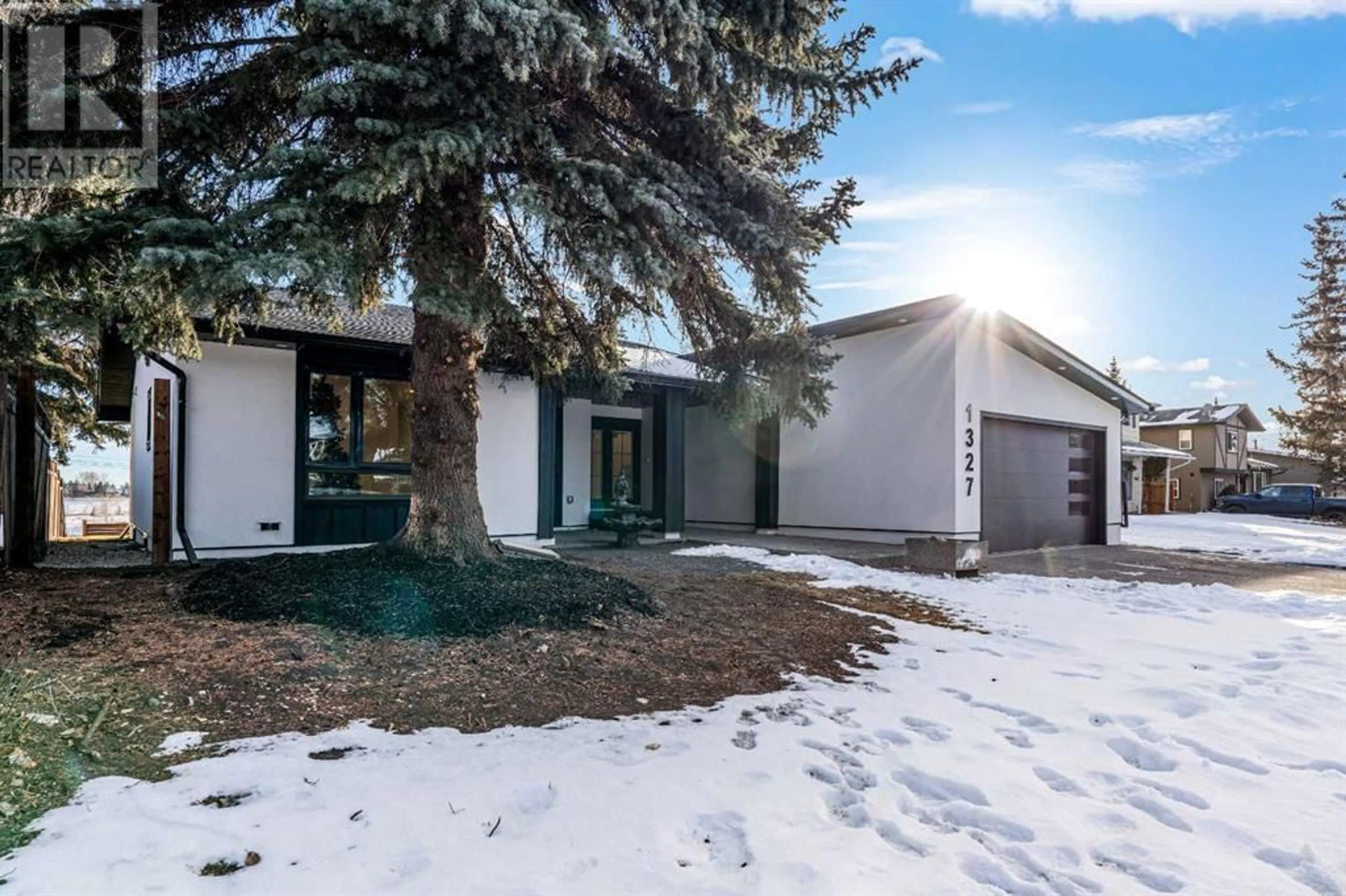 Frontside or backside of a home for 1327 Mapleglade Crescent SE, Calgary Alberta T2J2H4