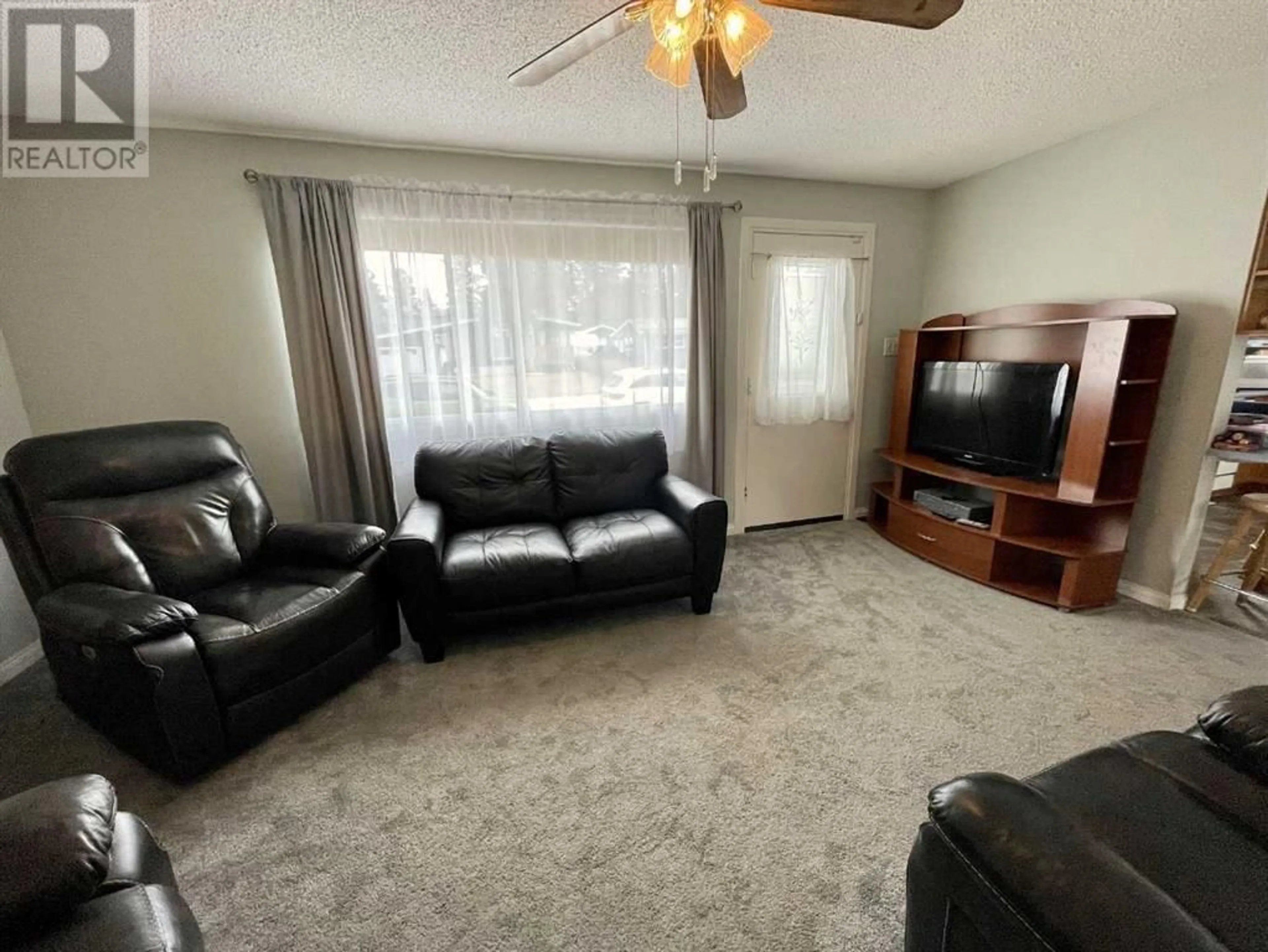 A pic of a room for 113 Chetamon Drive, Hinton Alberta T7V1G5