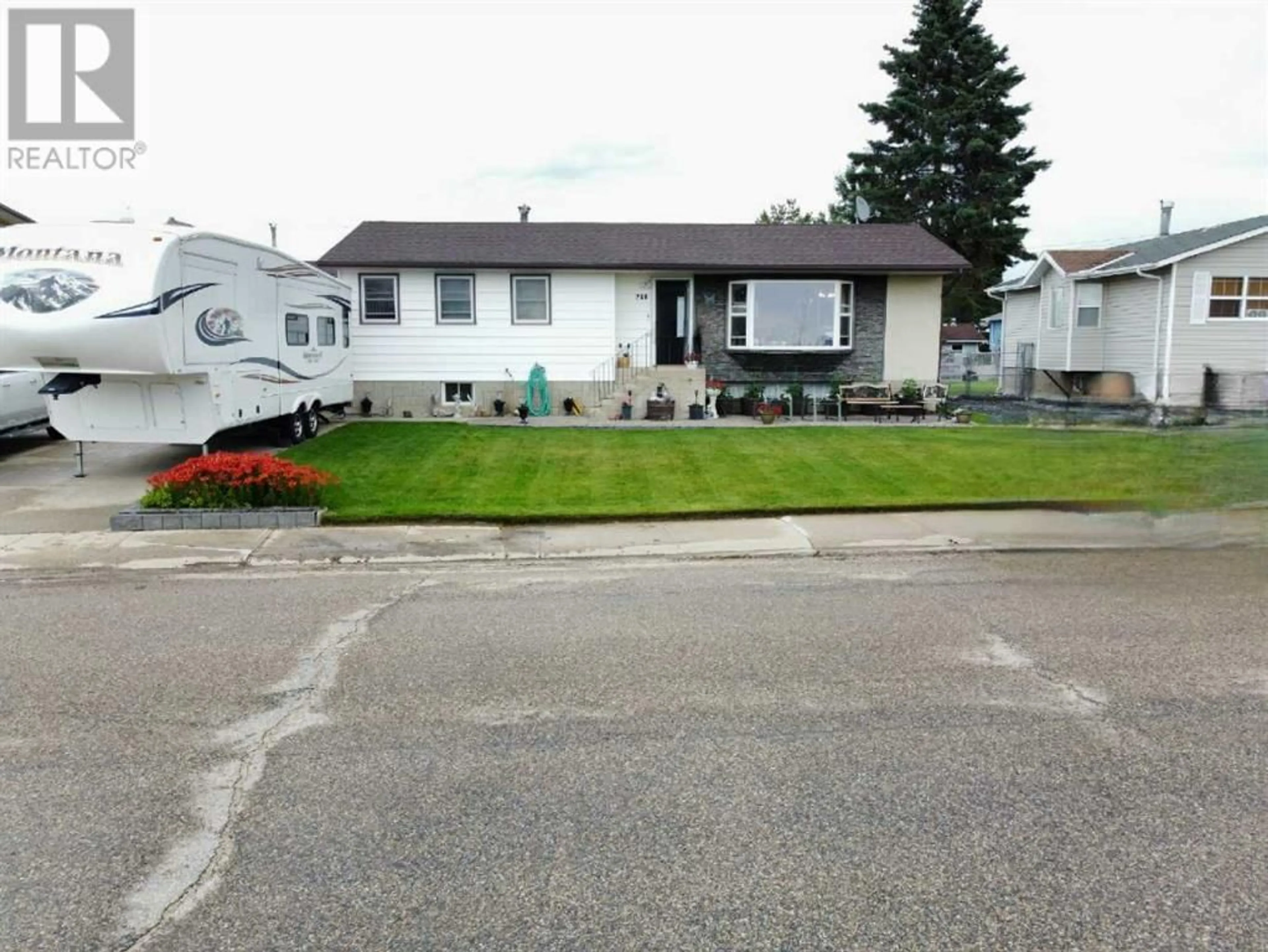 Frontside or backside of a home for 716 6 Avenue, Fox Creek Alberta T0H1P0