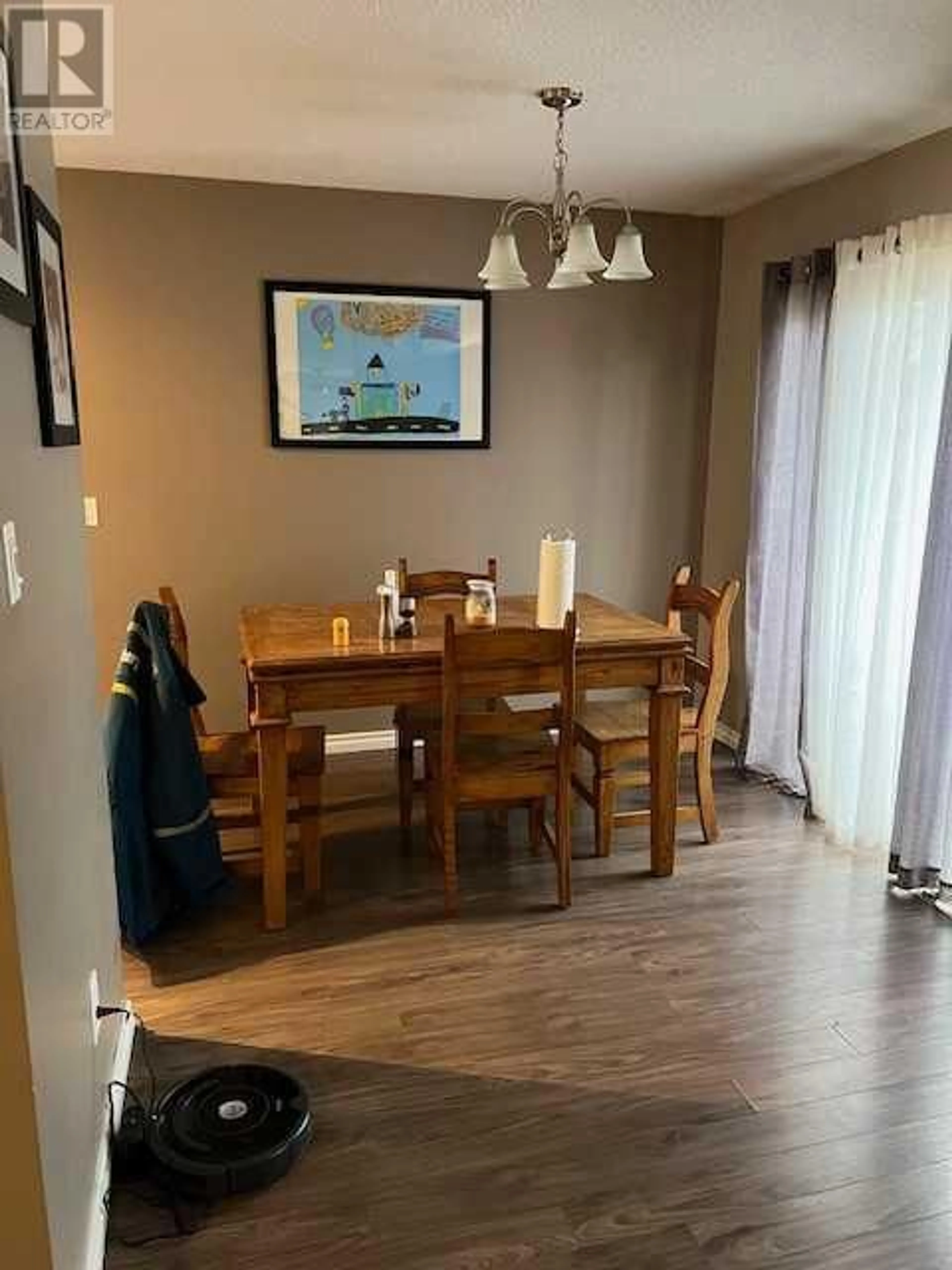 Dining room for 28 Graham Road, Whitecourt Alberta T7S1B8