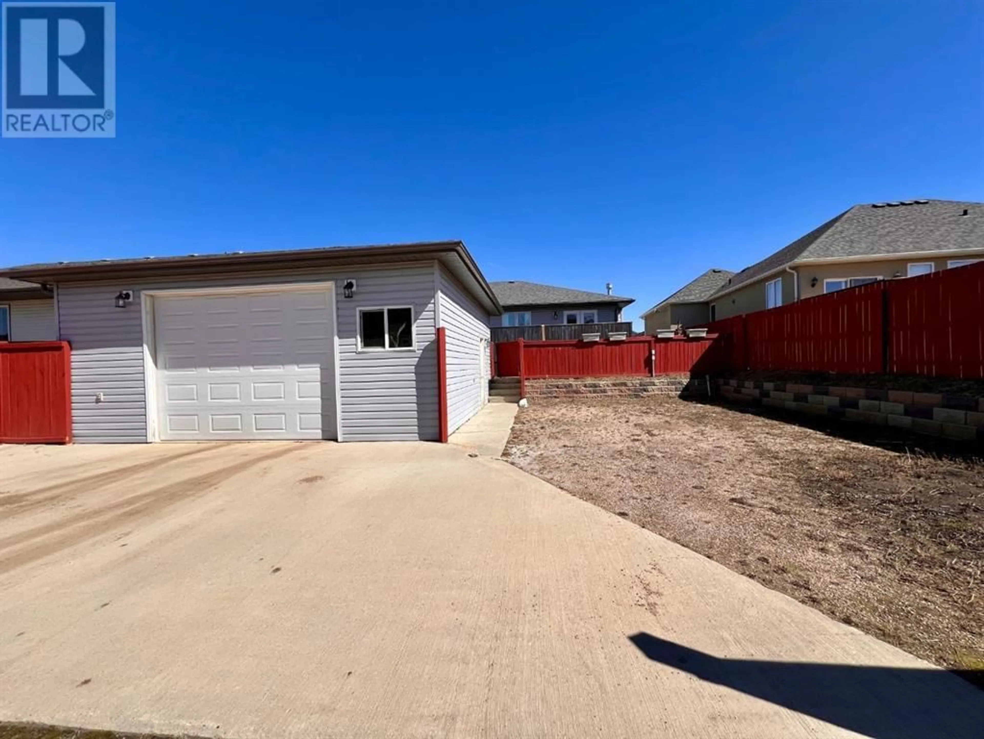 Frontside or backside of a home for 910 29 Street, Wainwright Alberta T9W0Z7