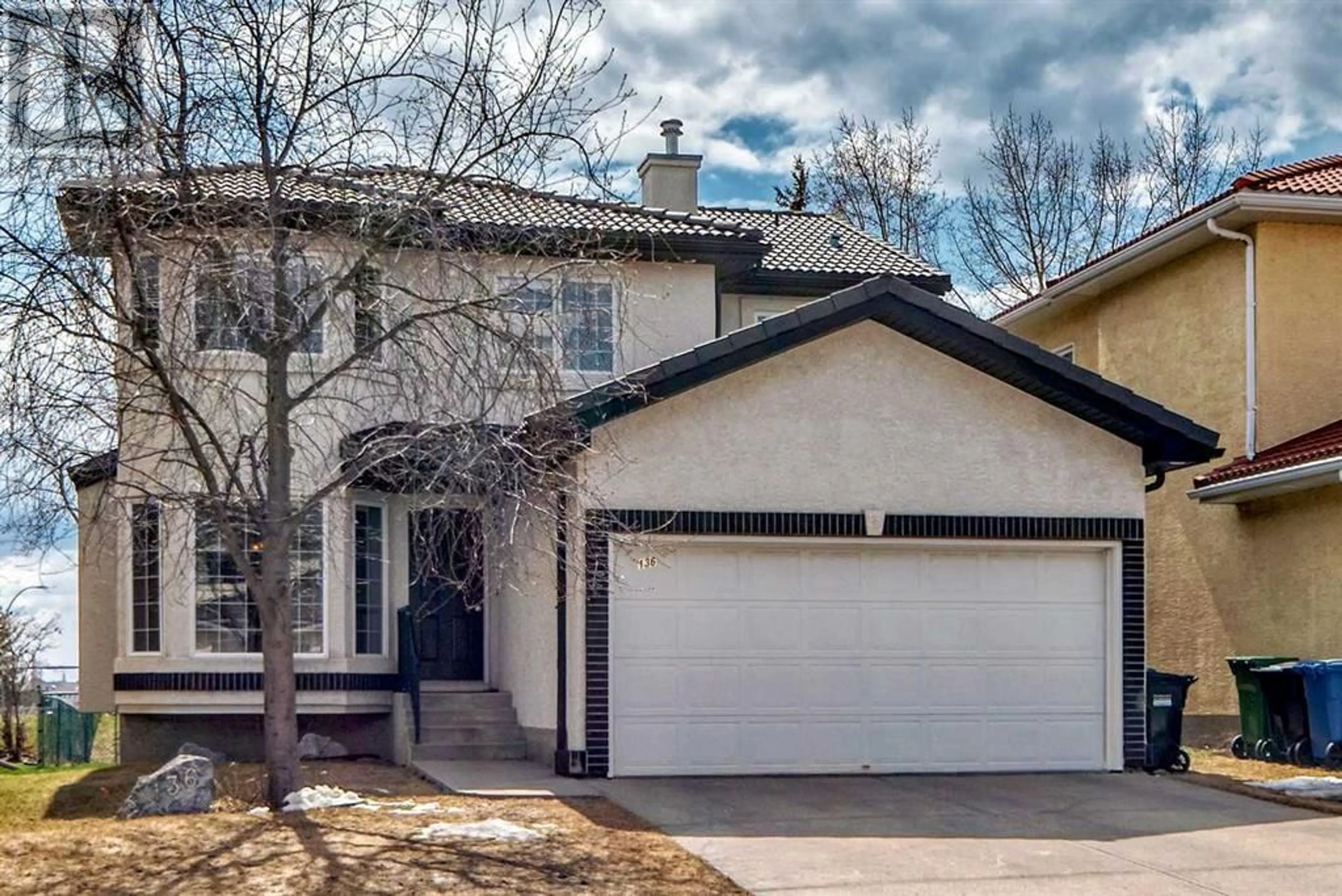 A pic from exterior of the house or condo for 136 hampstead Circle NW, Calgary Alberta T3A5P3