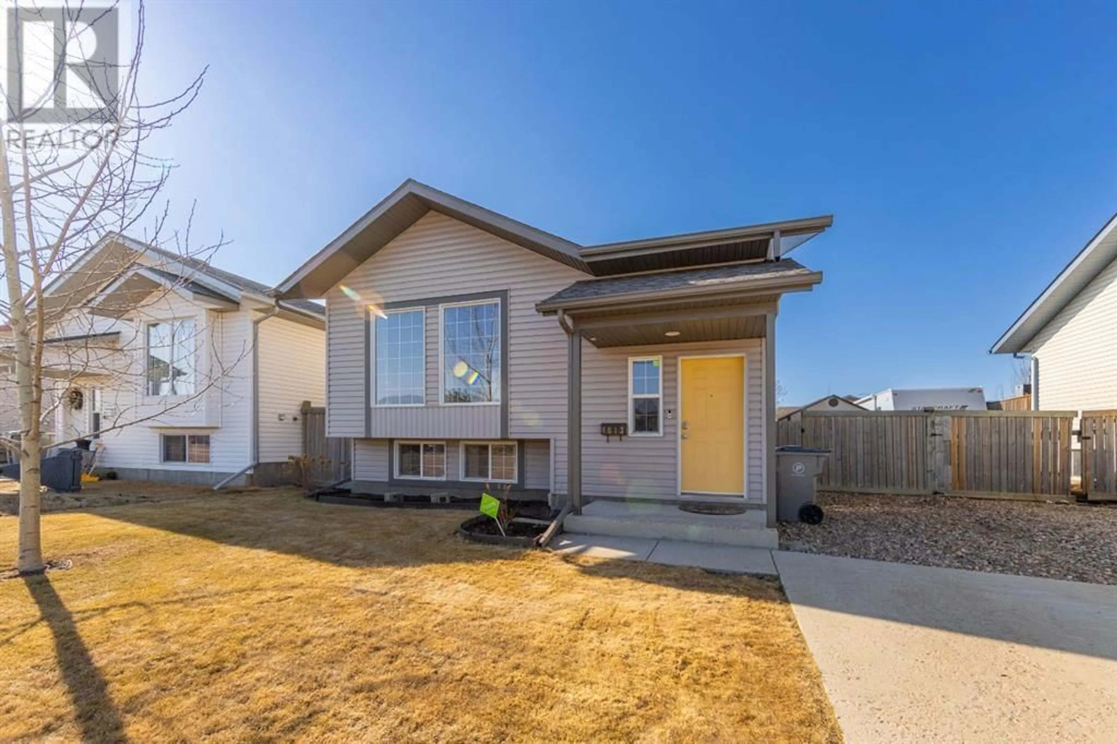 Frontside or backside of a home for 4813 18 Street, Lloydminster Saskatchewan S9V1K1