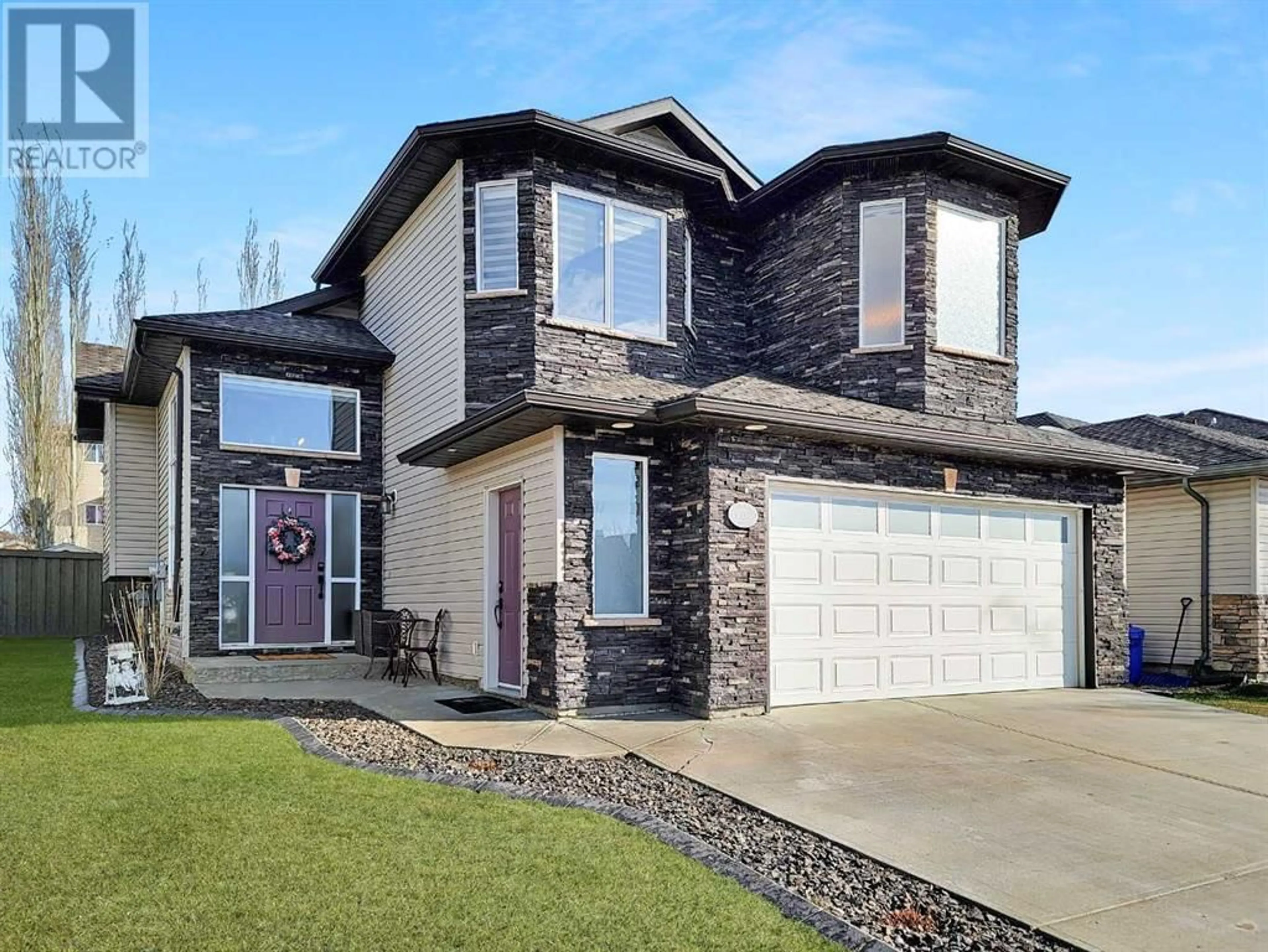 Frontside or backside of a home for 11110 O'Brien Lake Drive, Grande Prairie Alberta T8W0B5