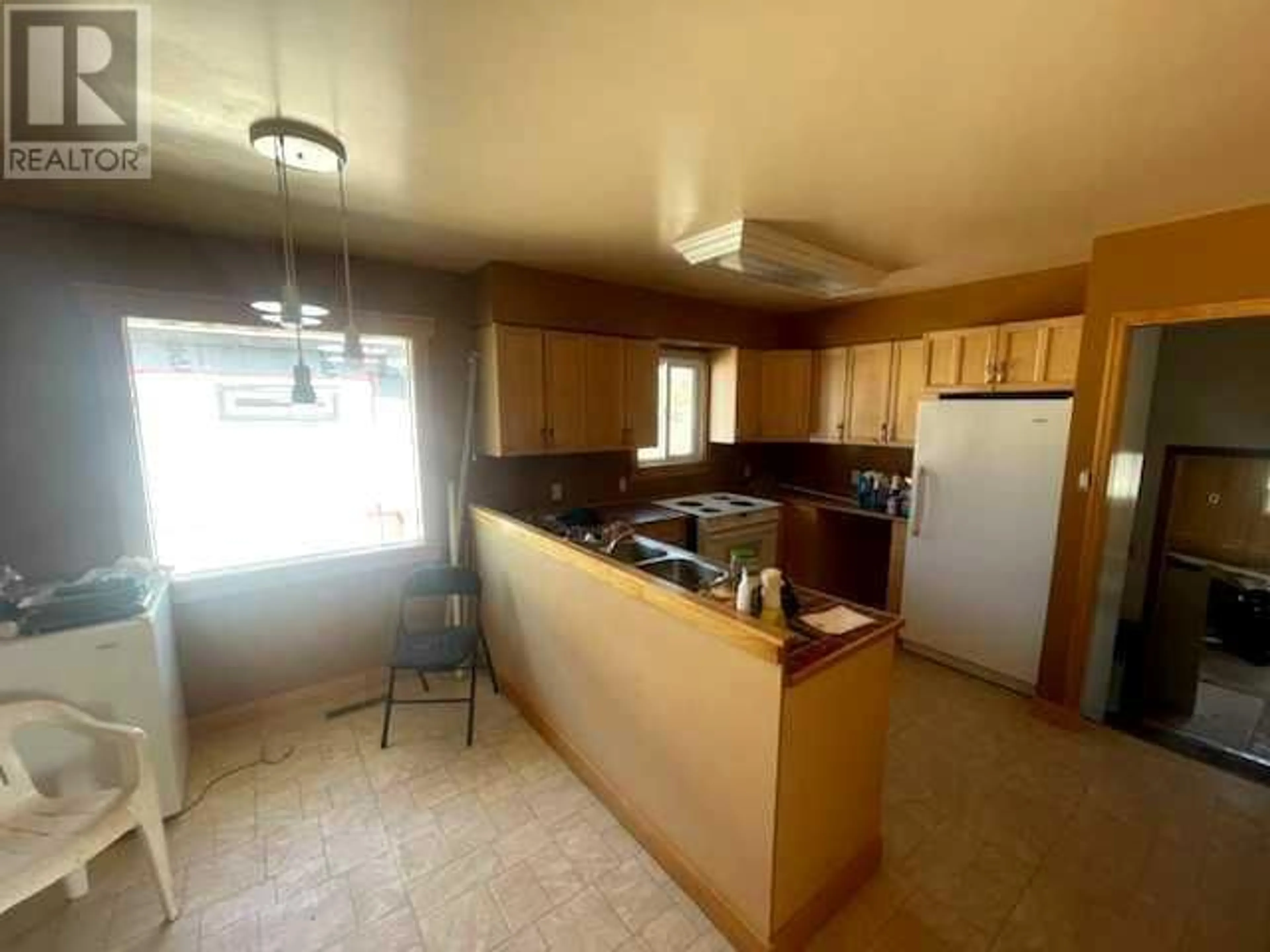 Standard kitchen for 823 Alberta Avenue, Nobleford Alberta T0L1S0