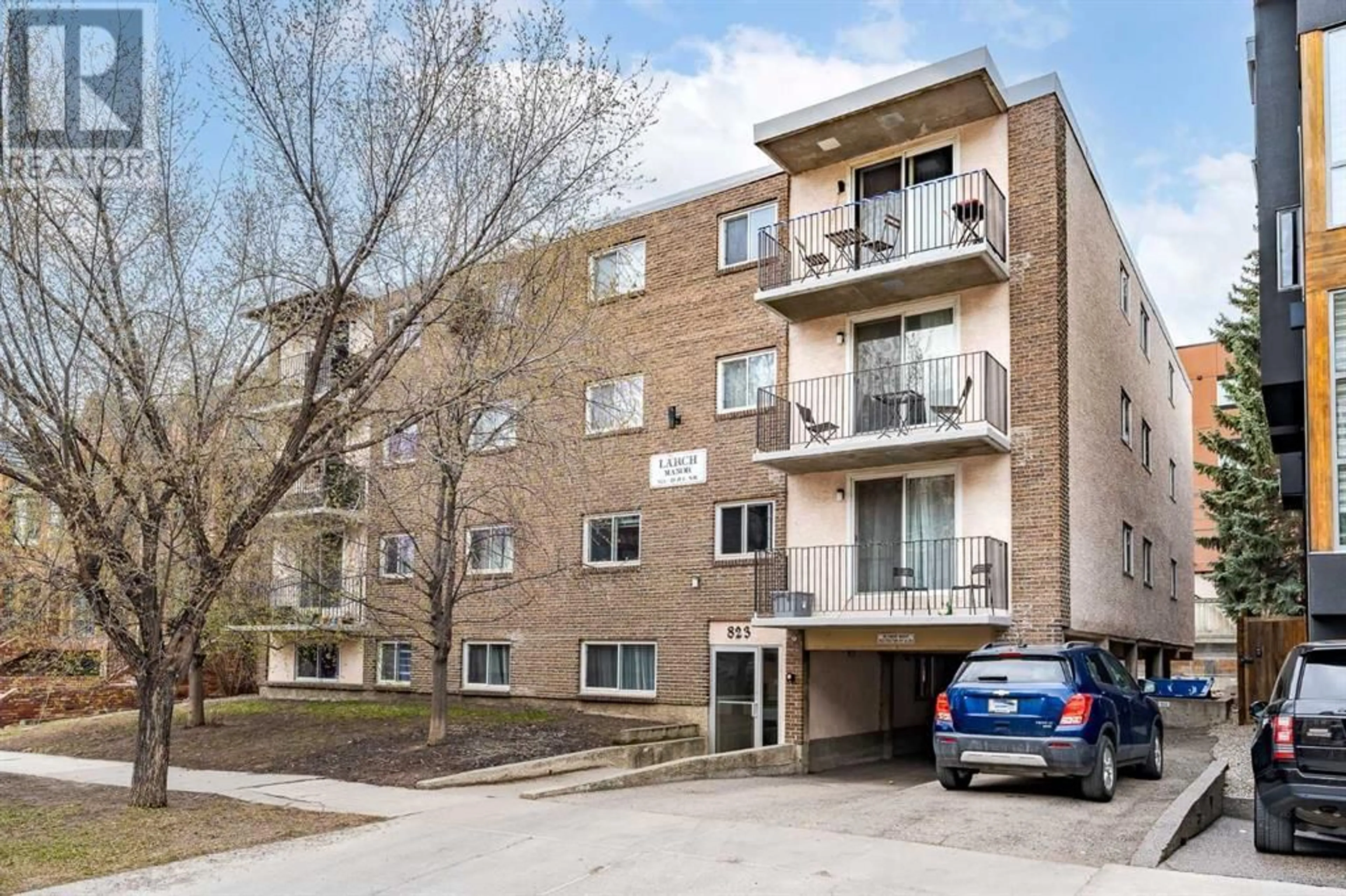 A pic from exterior of the house or condo for 102 823 19 Avenue SW, Calgary Alberta T2T0H6