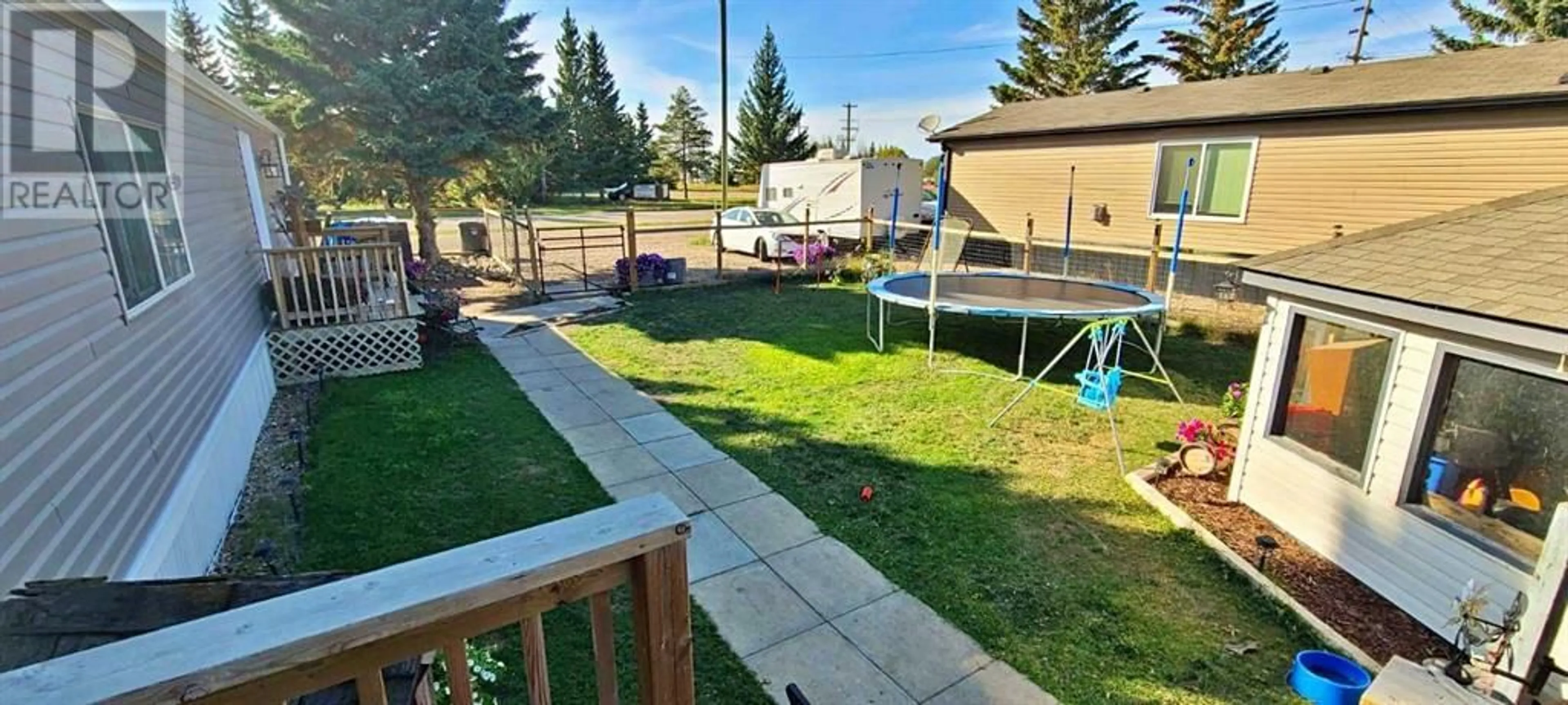 Fenced yard for 5255 47 Street, Mannville Alberta T0B2W0