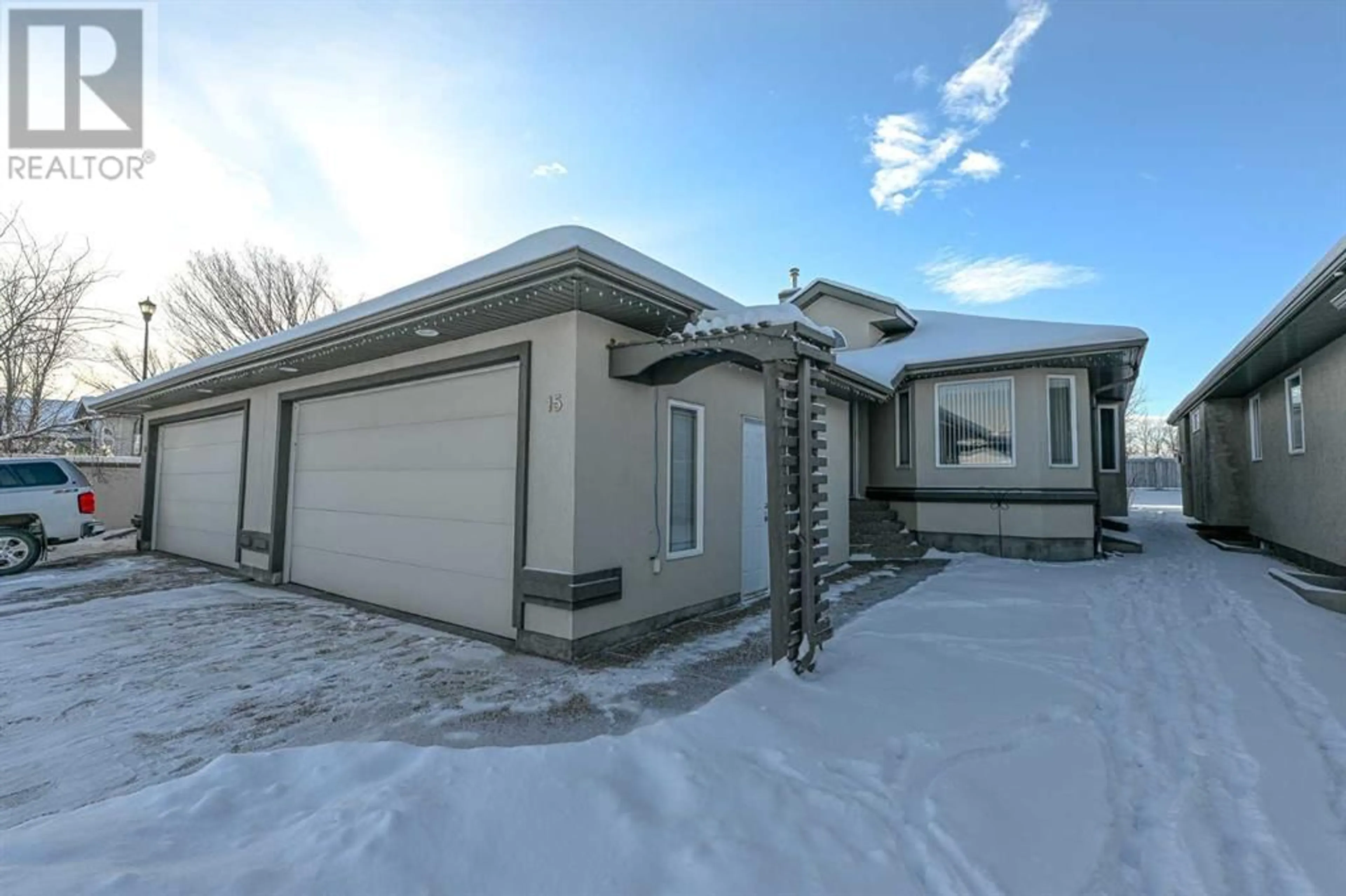 A pic from exterior of the house or condo for 15 8910 122 Avenue, Grande Prairie Alberta T8X1P3