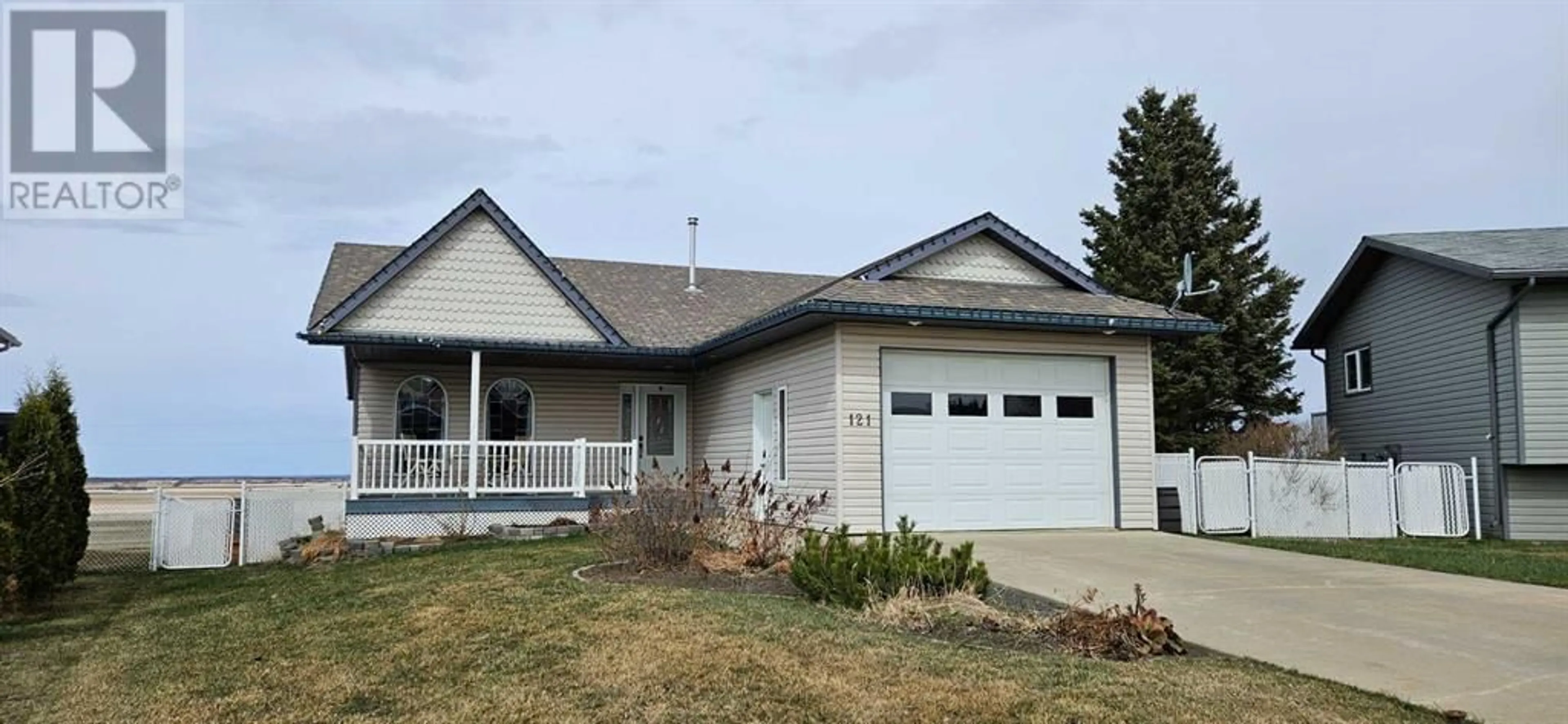 Frontside or backside of a home for 121 Sunset Drive, Spirit River Alberta T0H3G0