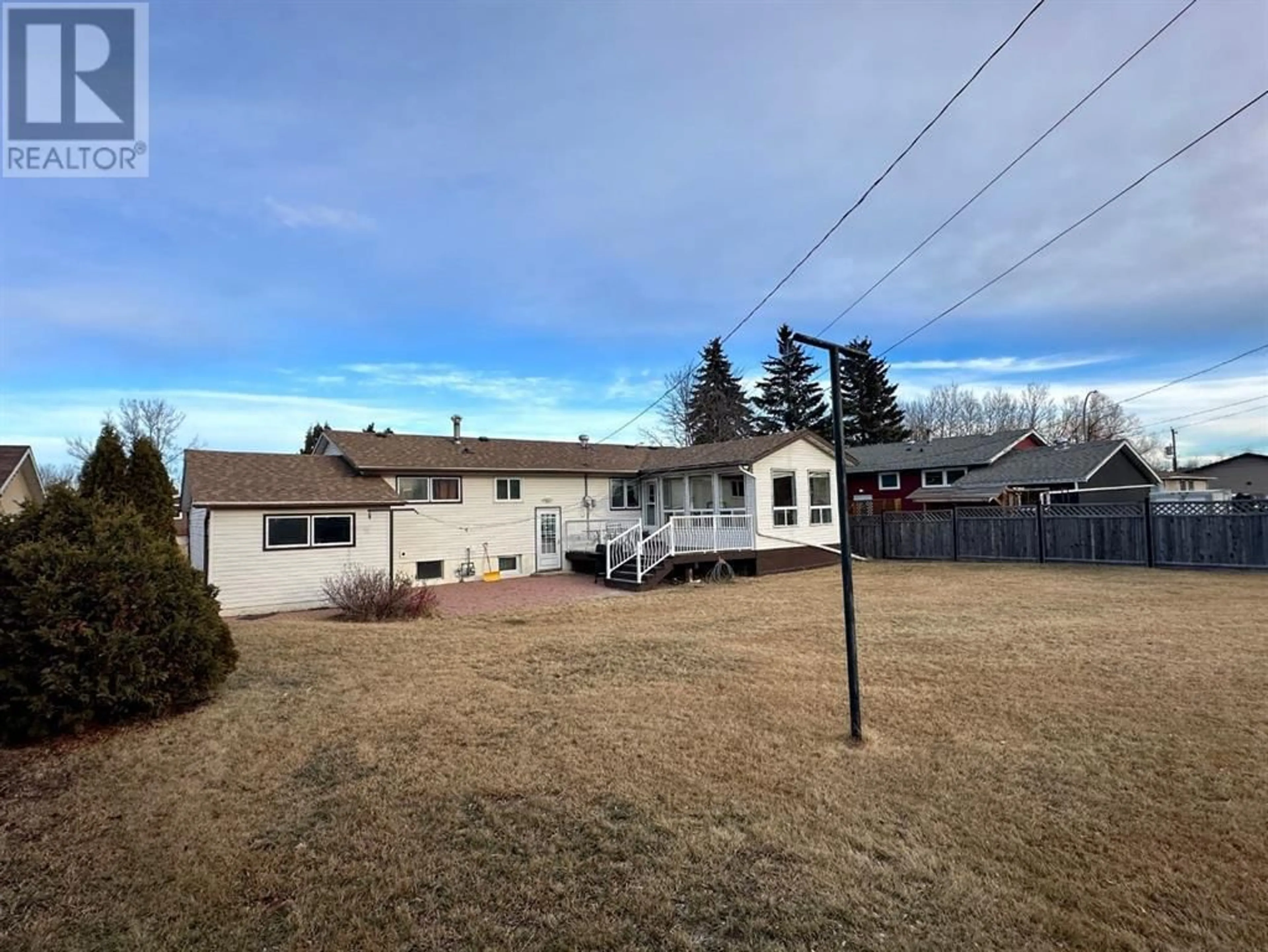 Frontside or backside of a home for 403 6 Avenue, Fox Creek Alberta T0H1P0