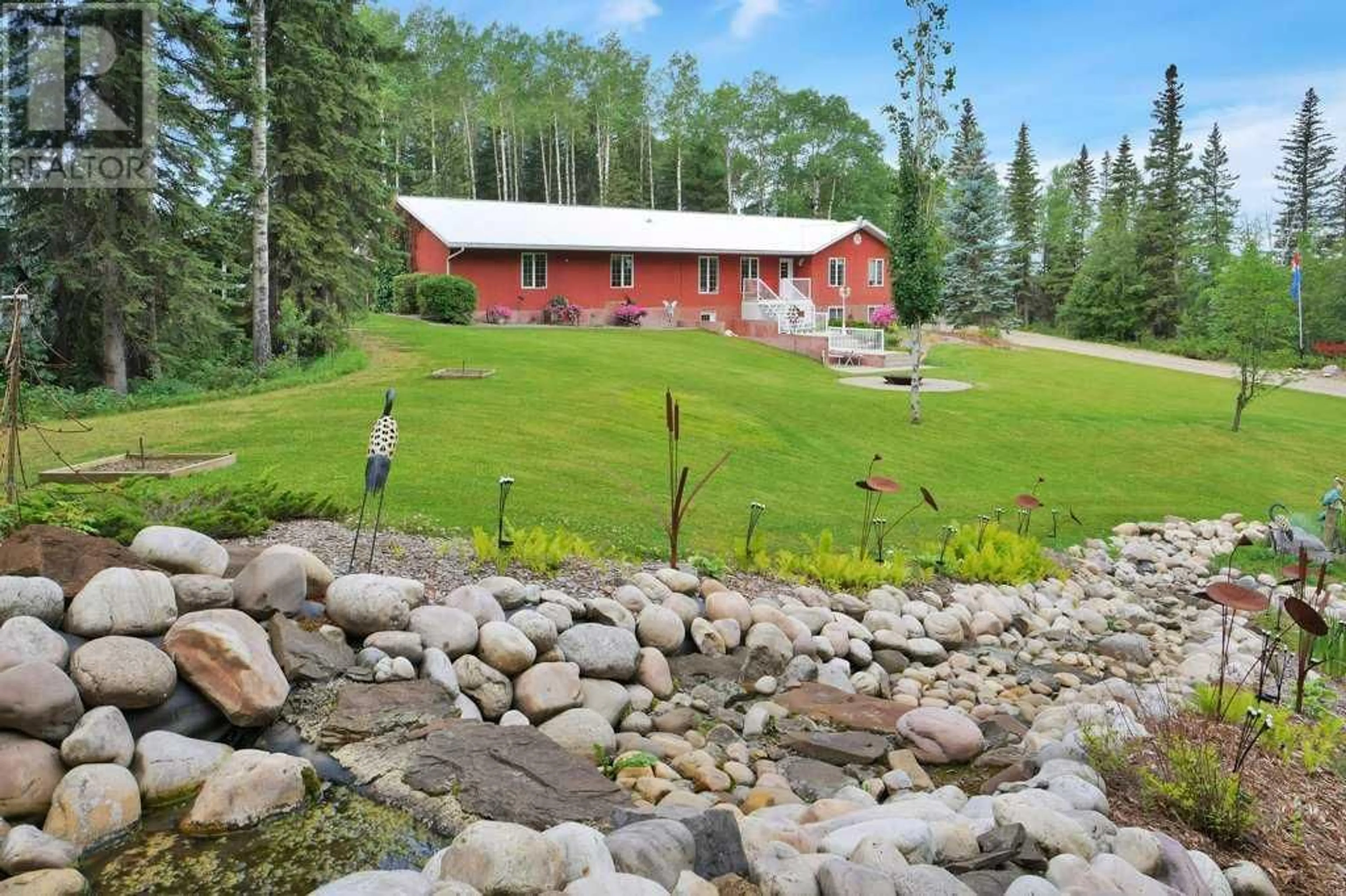Cottage for 74053B Township Road 392, Rural Clearwater County Alberta T4T2A2