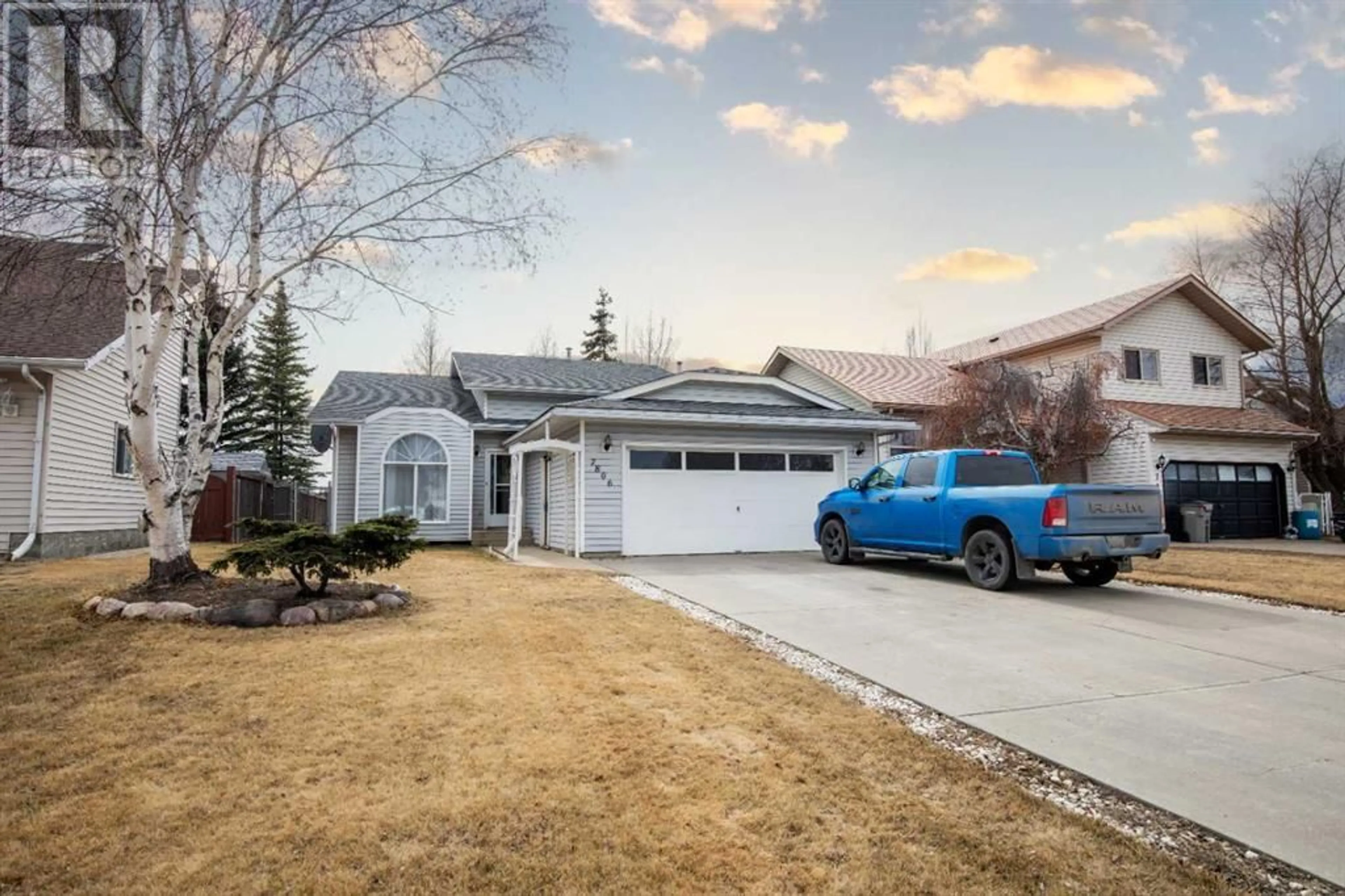 Frontside or backside of a home for 7806 Mission Heights Drive, Grande Prairie Alberta T8W1Y2