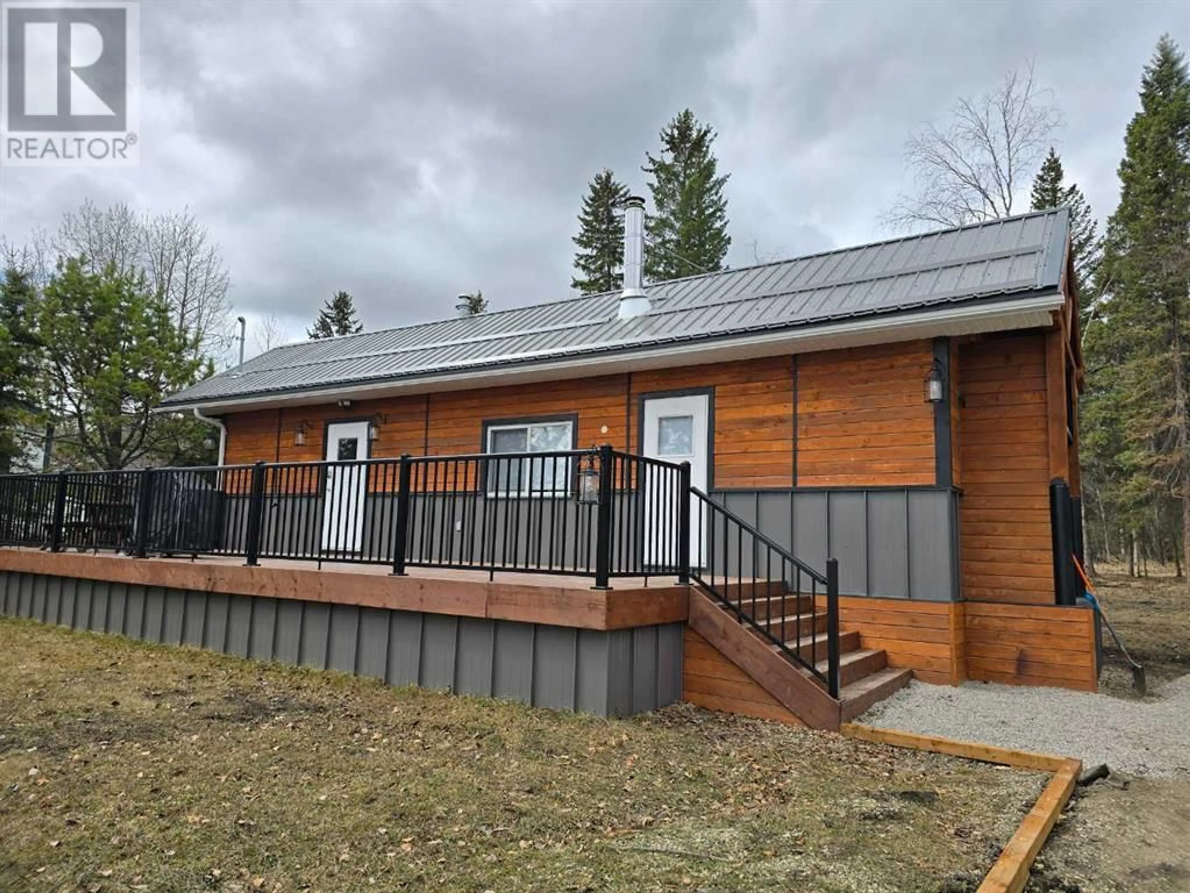 Outside view for 5514 51 Street, Niton Junction Alberta T7E5A1