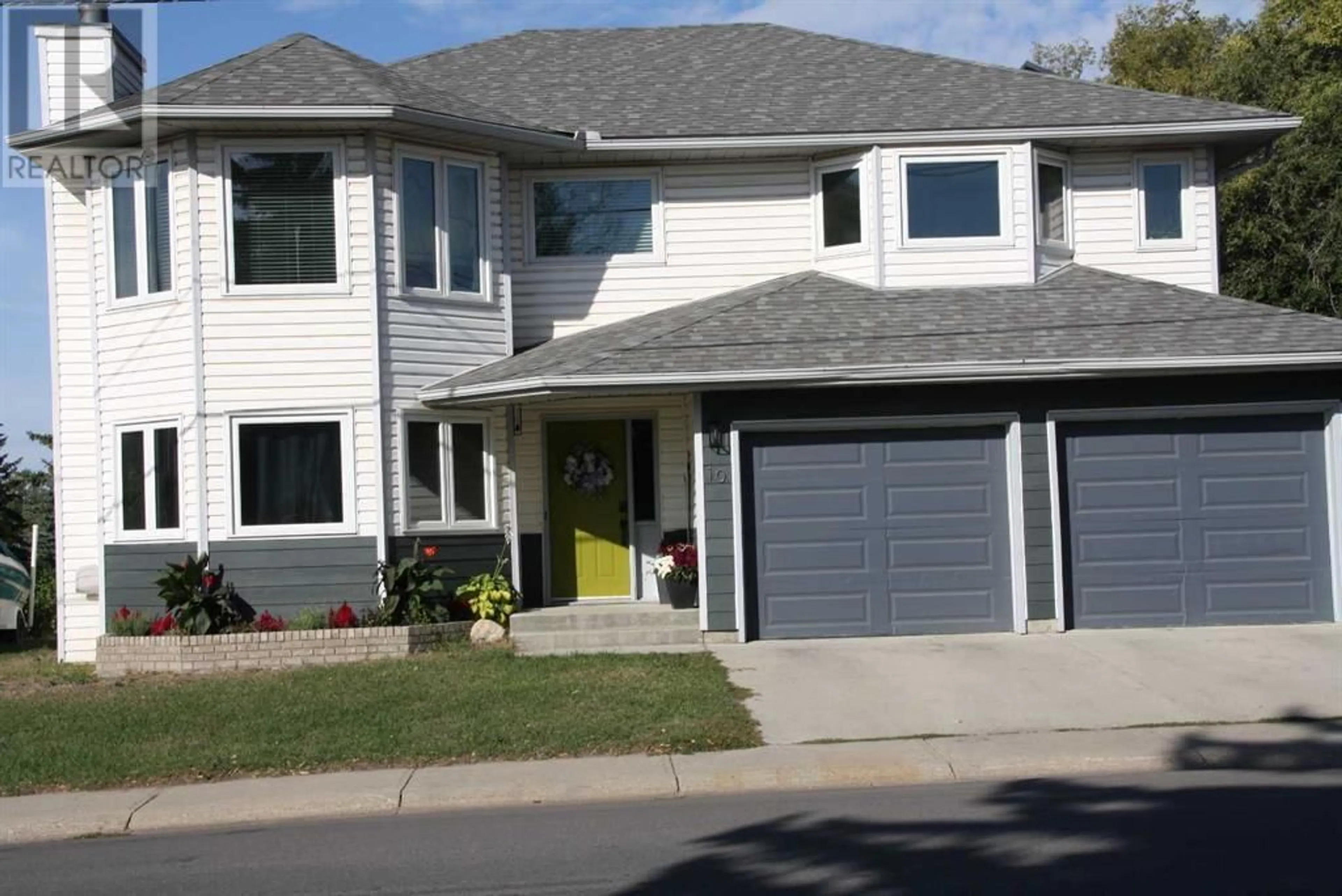 Frontside or backside of a home for 10 Centre Street, Strathmore Alberta T1P1H7