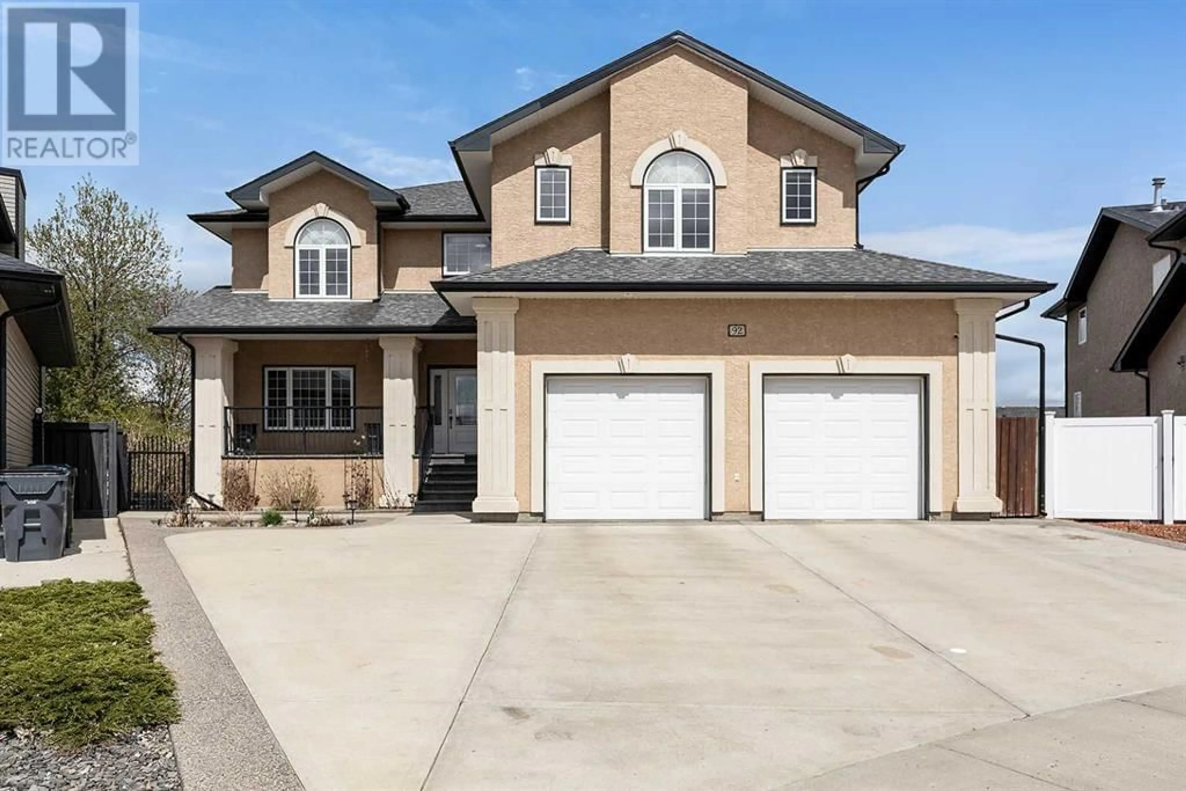 Frontside or backside of a home for 92 Sunset Drive SW, Medicine Hat Alberta T1B4T8