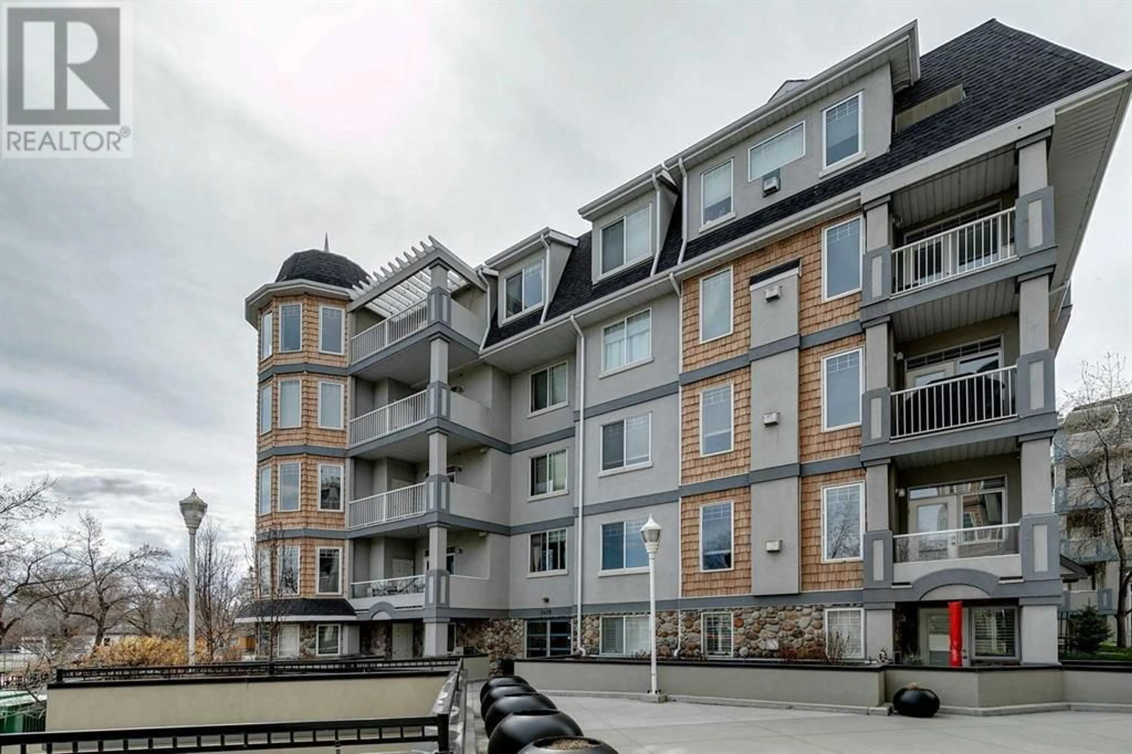 A pic from exterior of the house or condo for 105 2419 Erlton Road SW, Calgary Alberta T2S3B8
