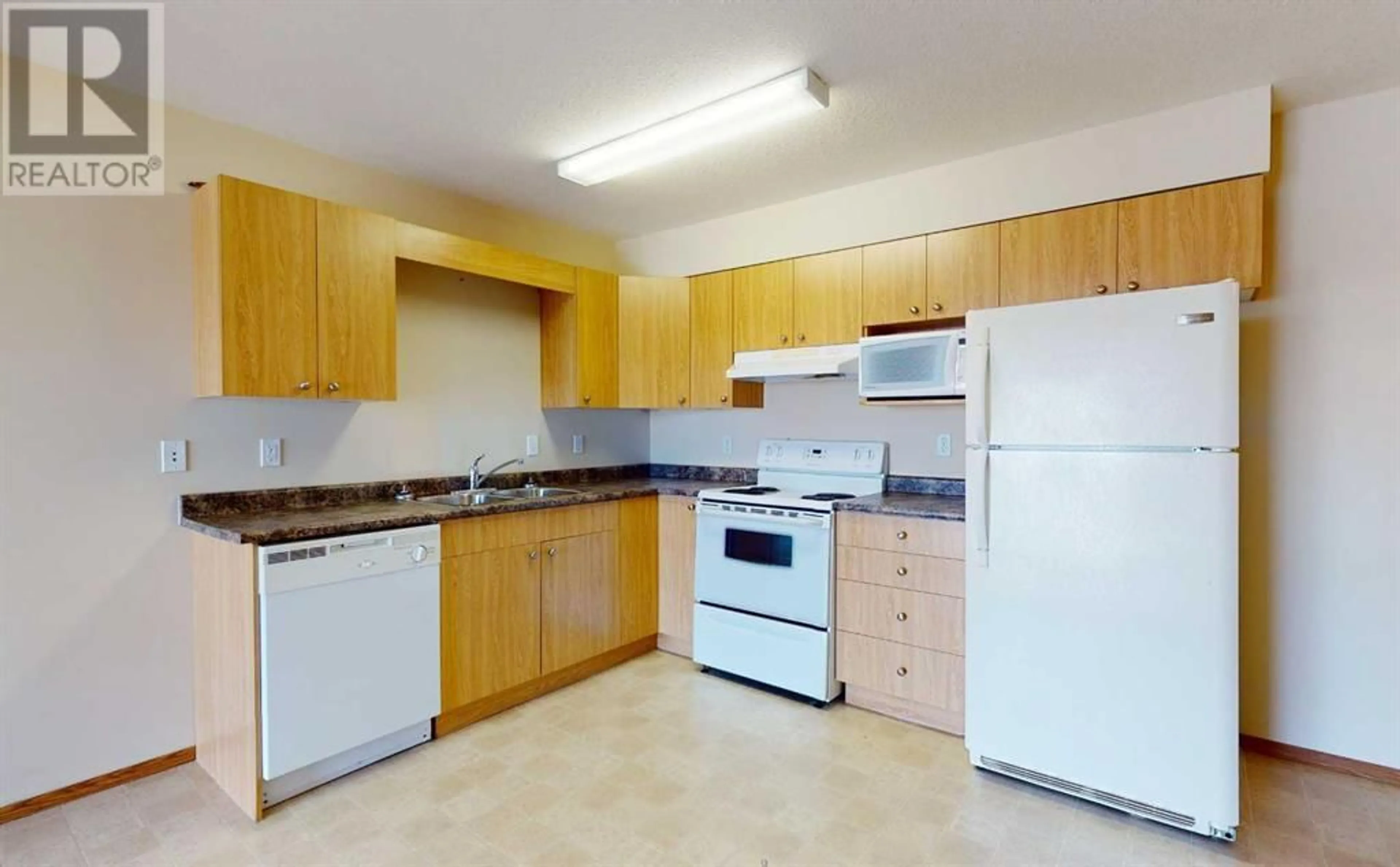 Standard kitchen for 206 300 302 12015 ROYAL OAKS Drive, Grande Prairie Alberta T8V2K8