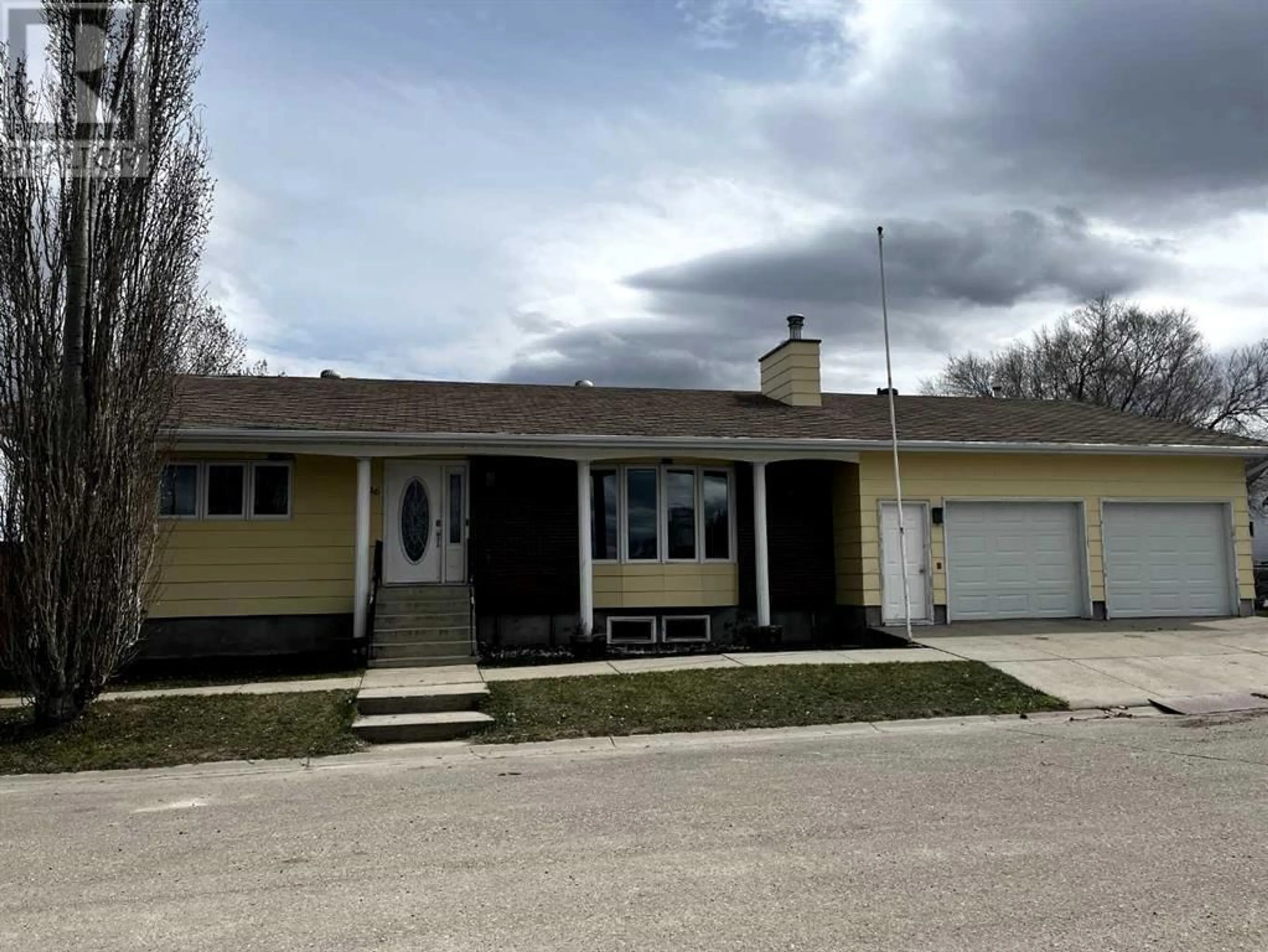 Frontside or backside of a home for 136 2nd Avenue W, Hussar Alberta T0J1S0