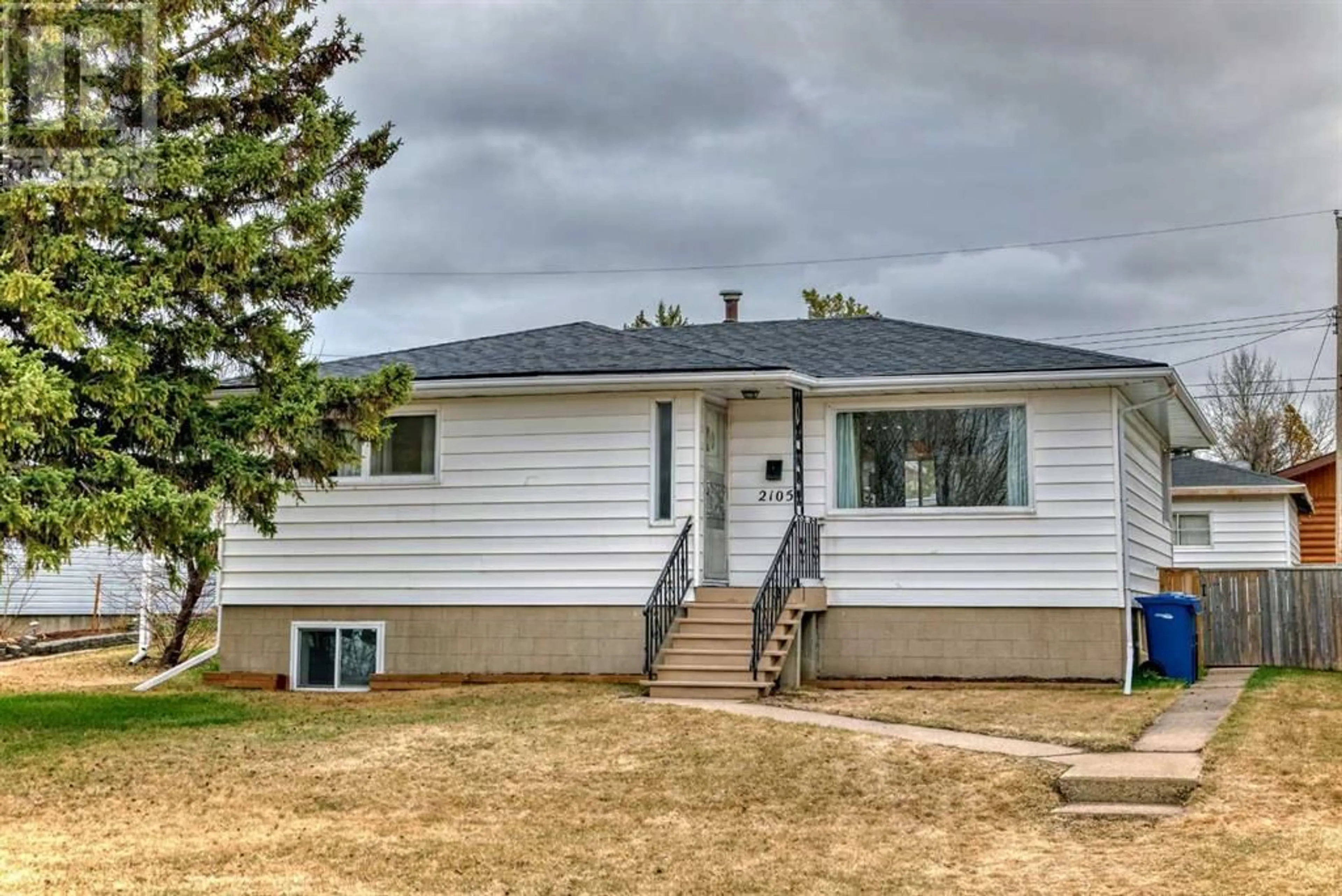 Frontside or backside of a home for 2105 19 Avenue, Bowden Alberta T0M0K0