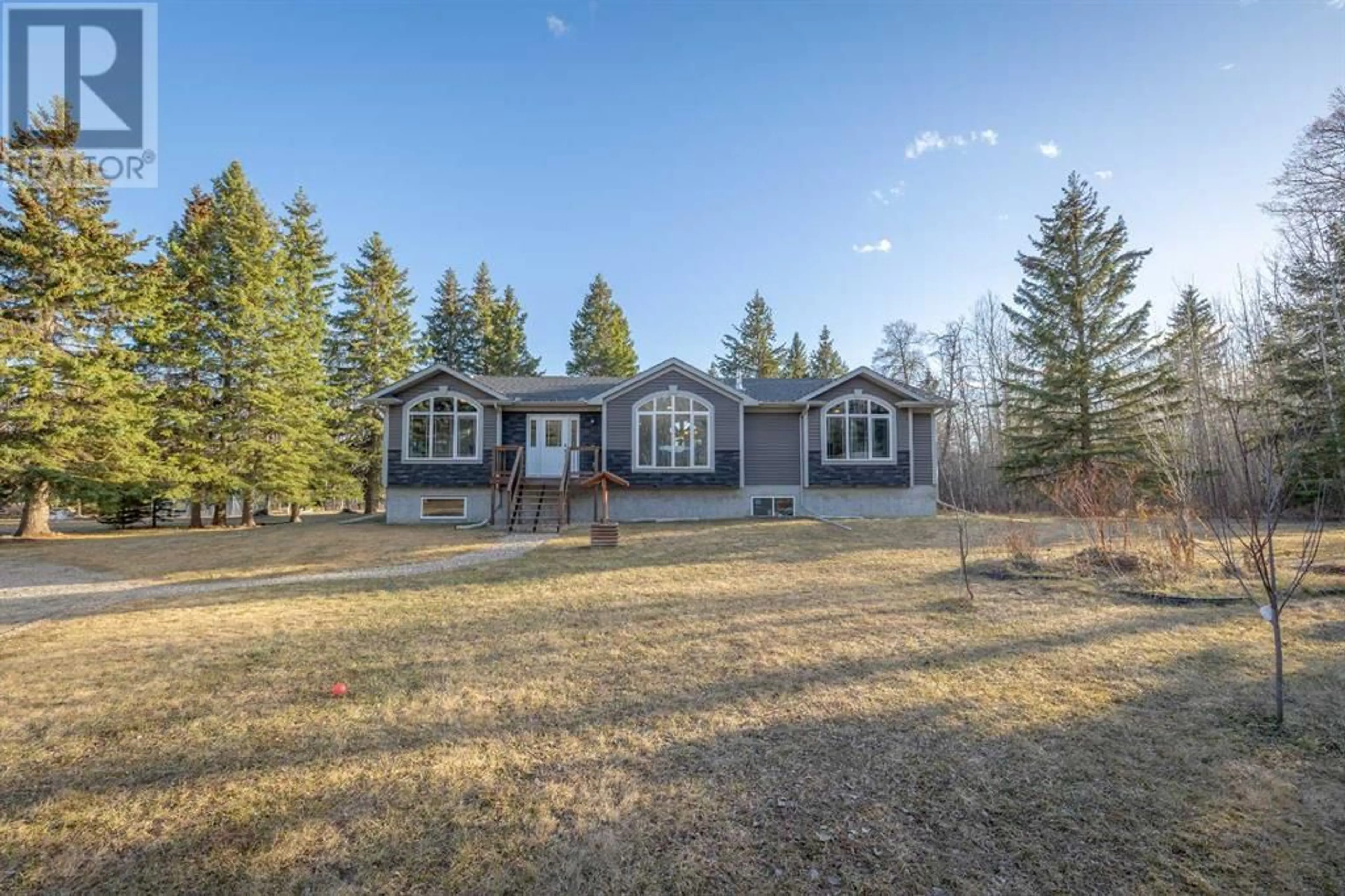 Outside view for 14127 Township Road 554, Rural Yellowhead County Alberta T7E3J3