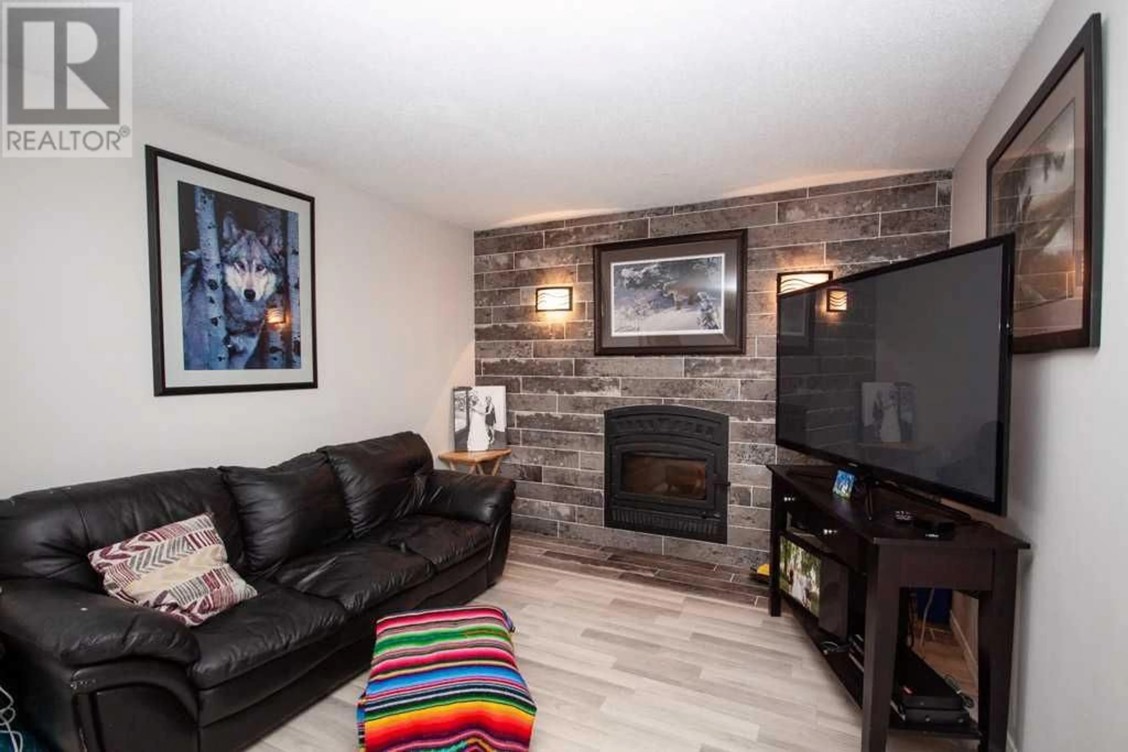 Living room for 6409 96 Street, Grande Prairie Alberta T8W2A9