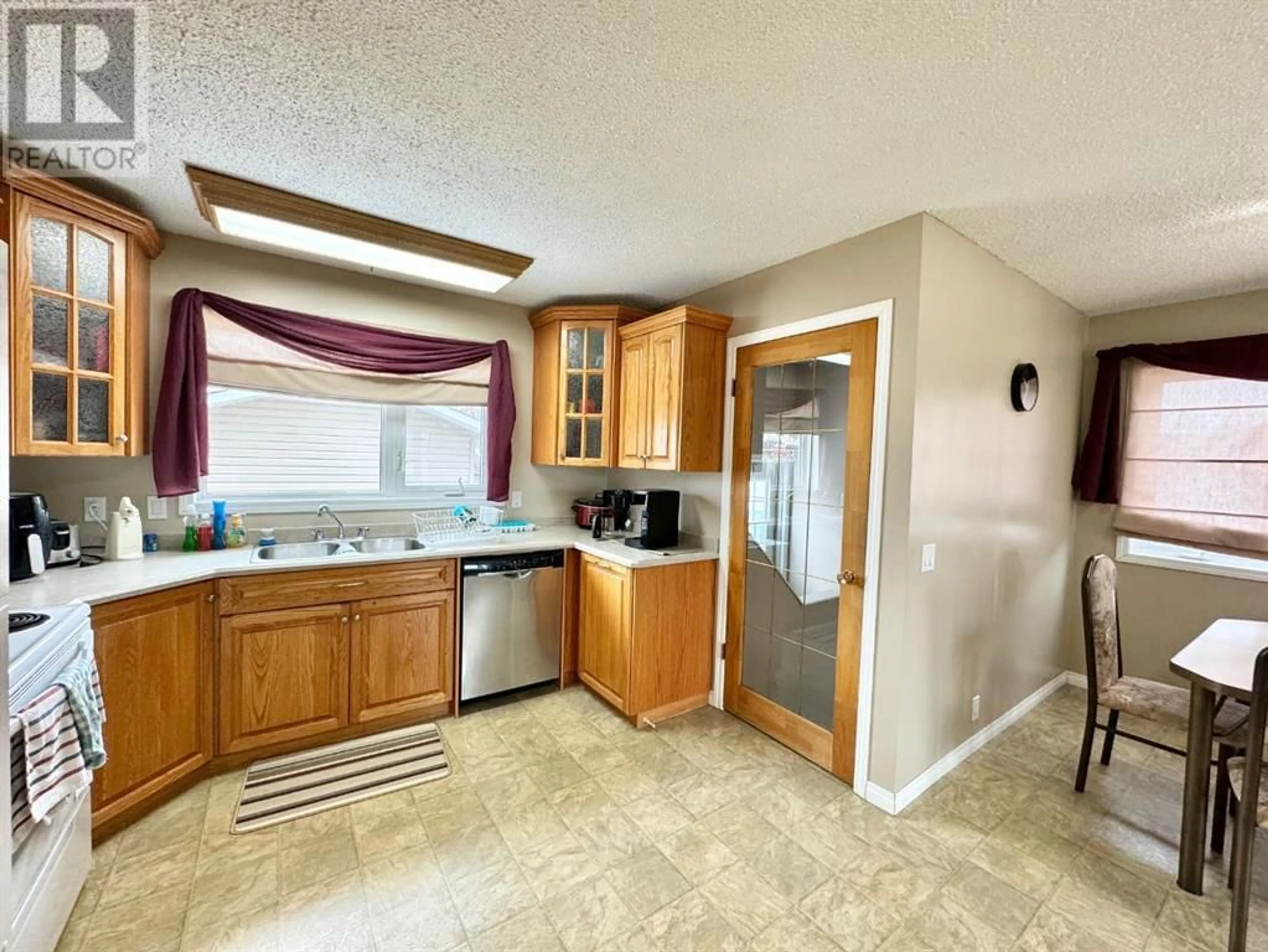 Standard kitchen for 6 Freeman Drive, Swan Hills Alberta T0G2C0