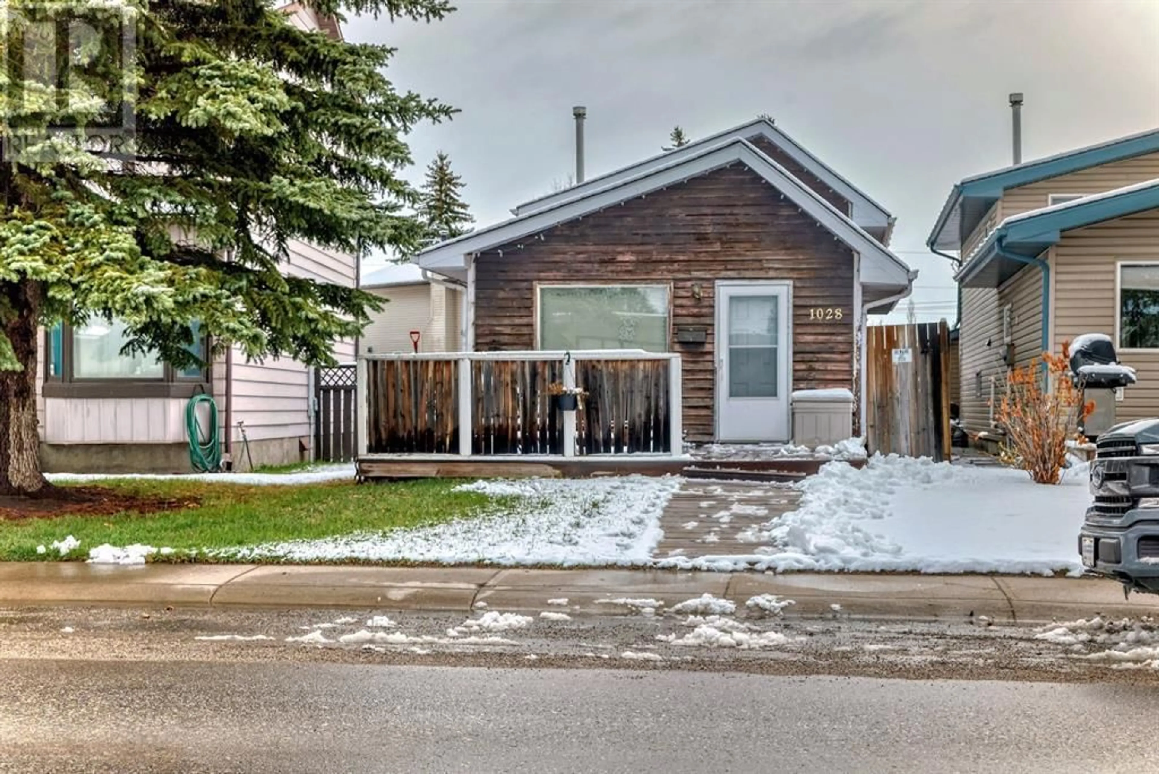 A pic from exterior of the house or condo for 1028 Mckinnon Drive NE, Calgary Alberta T2E7R8