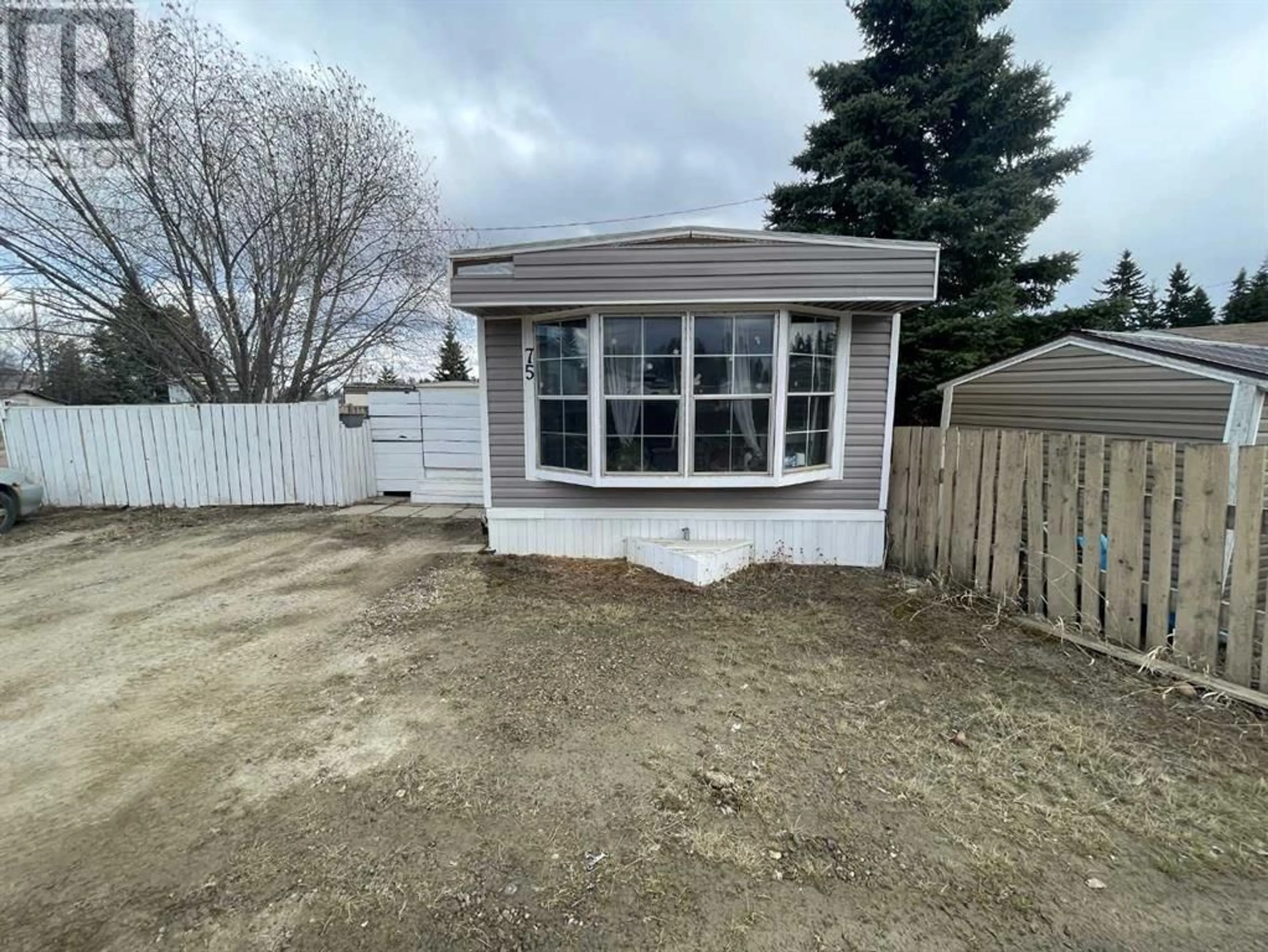 A pic from exterior of the house or condo for 75 810 56 Street, Edson Alberta T7E1P4
