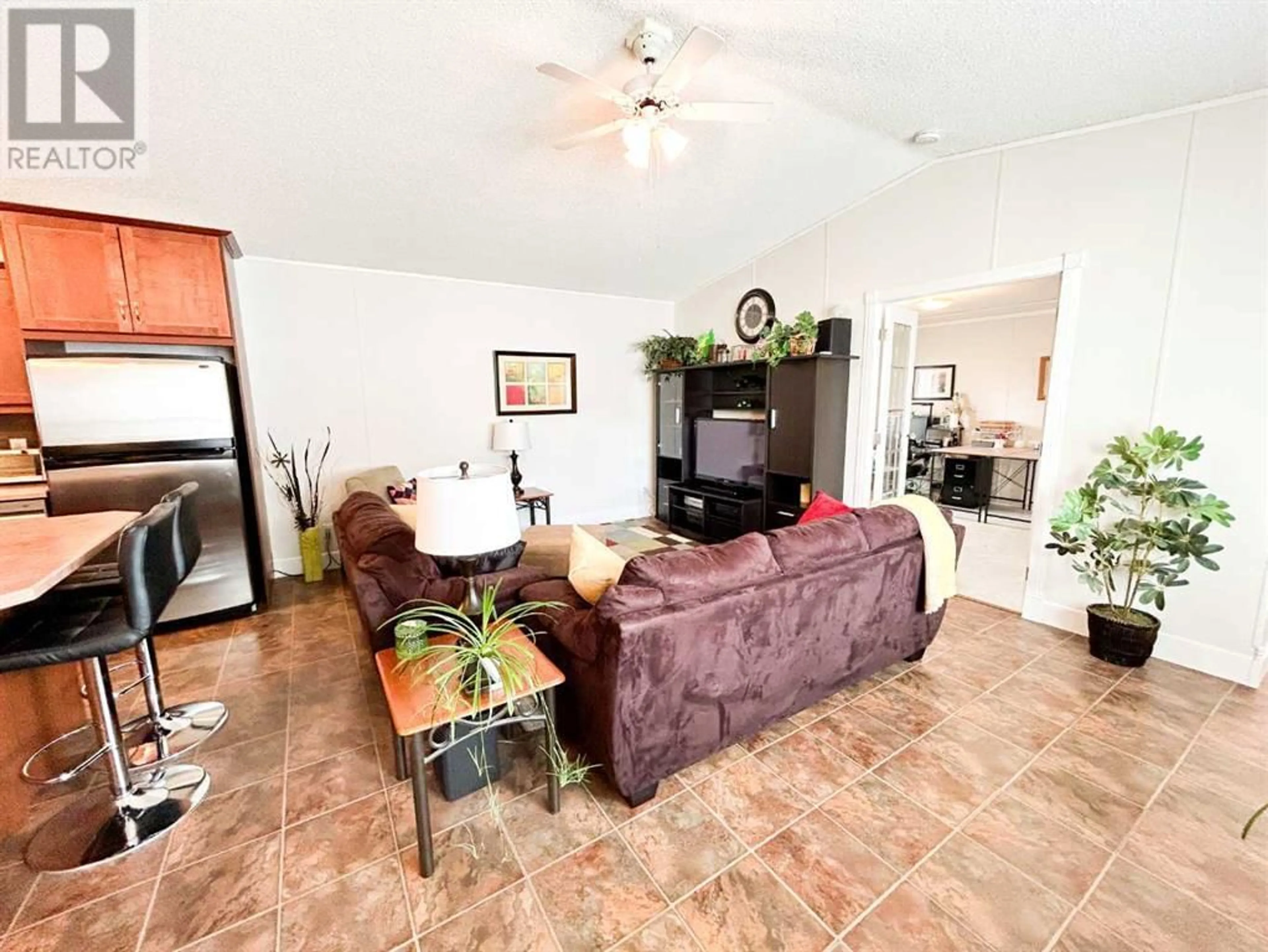Living room for 57 6205 54 Street, Ponoka Alberta T4J1M5